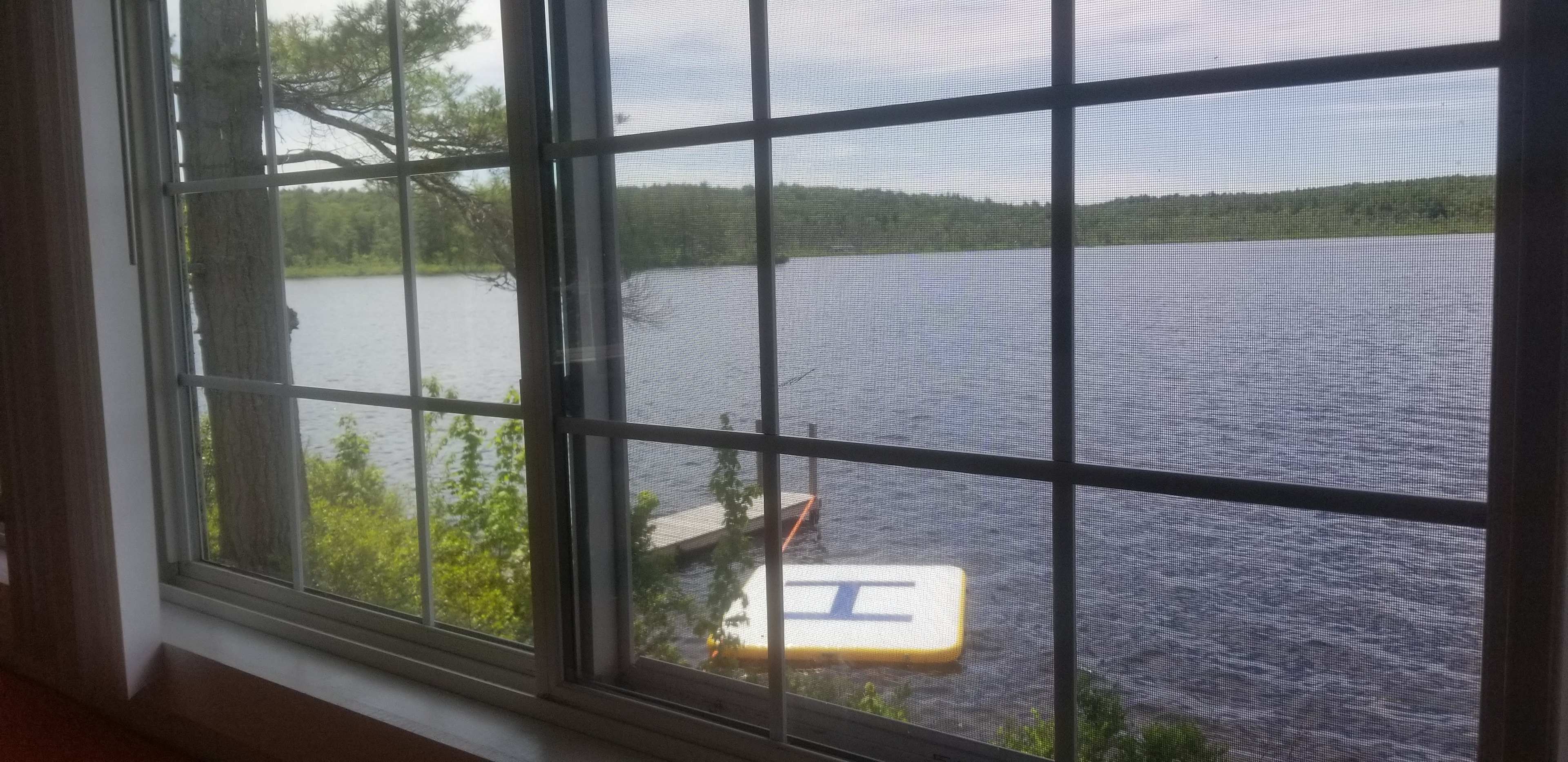 Sip Pond Lakefront Cottage
