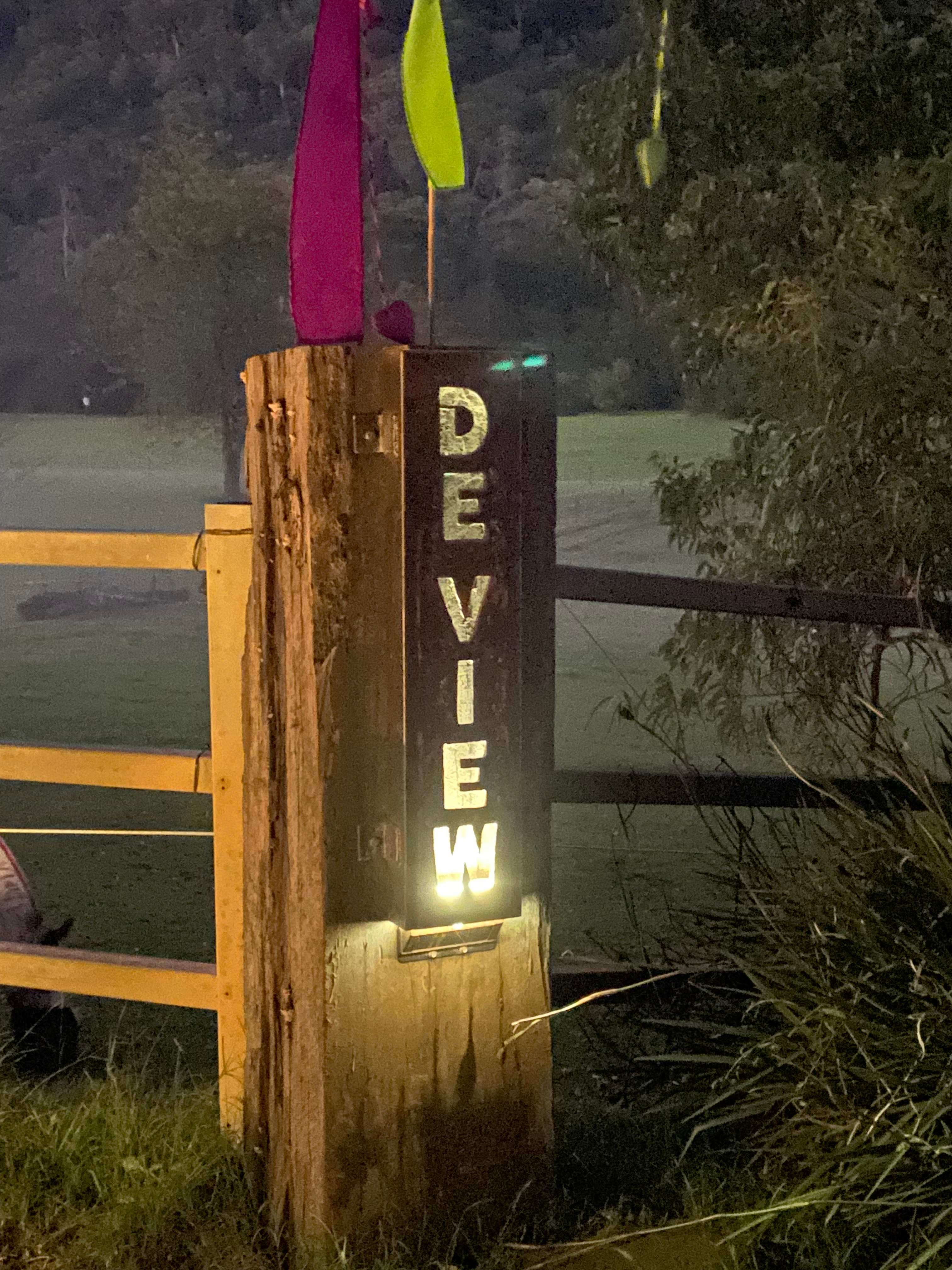 "DeView" Colo River Valley Camping