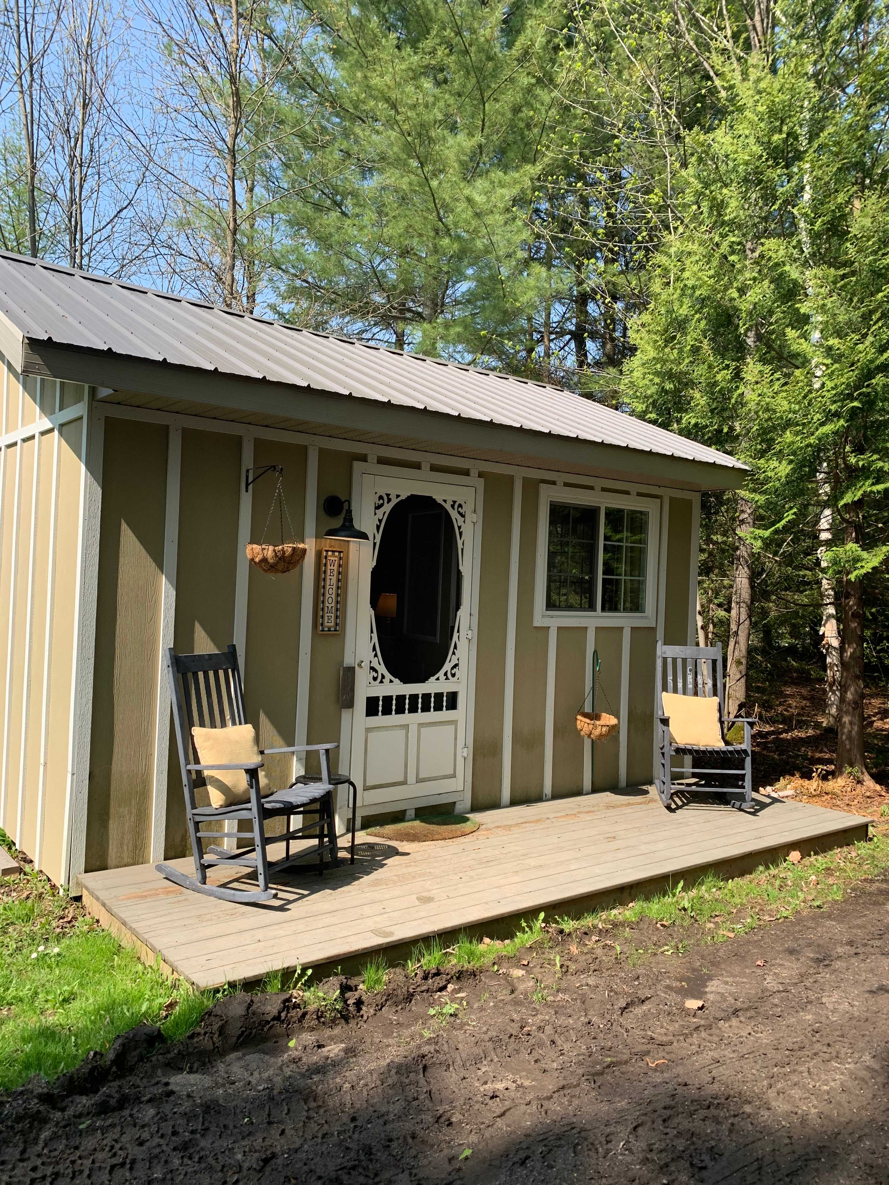 Welcome to the Cozy Cabin! Sit comfy rocking on your own porch with a cold or hot drink and watch the sun come up.