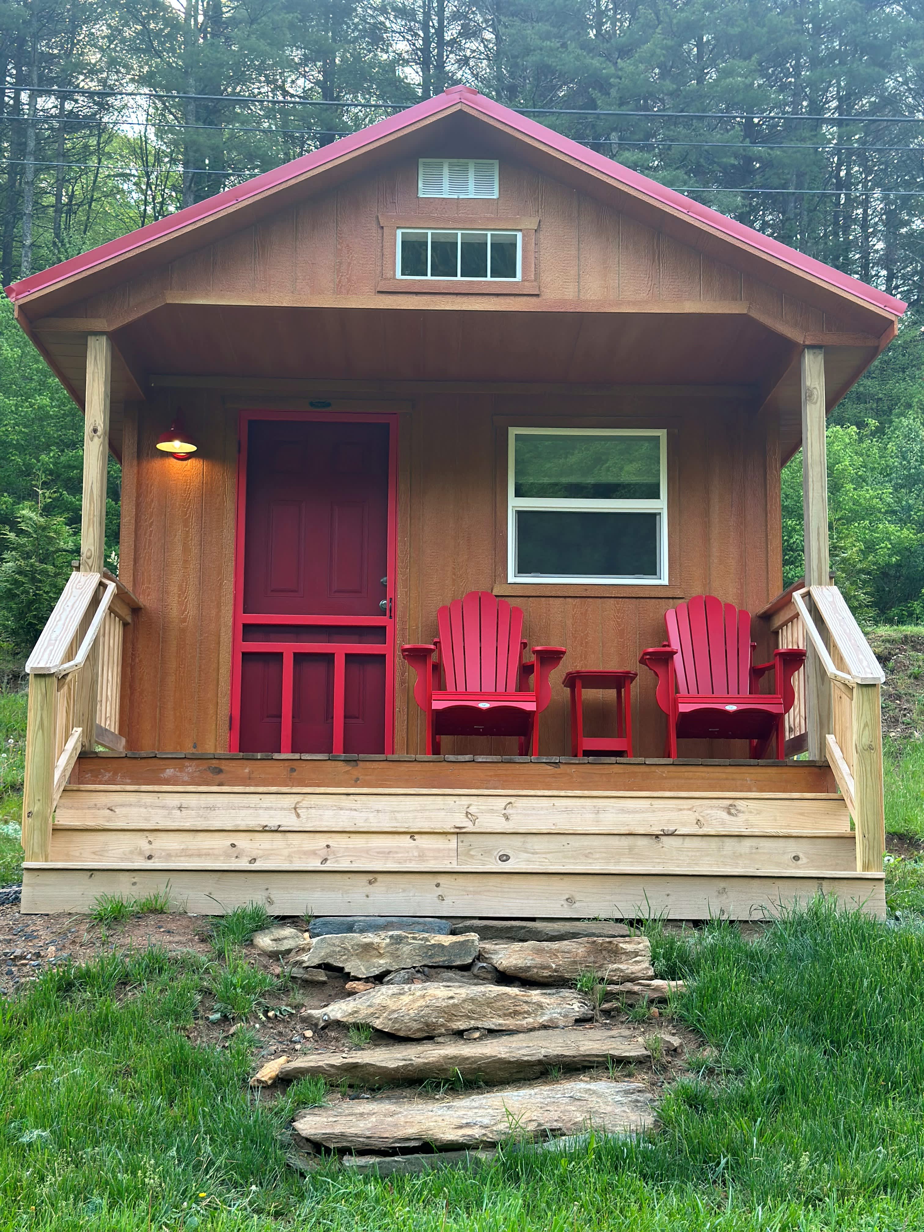 Front porch faces the beautiful NEW.