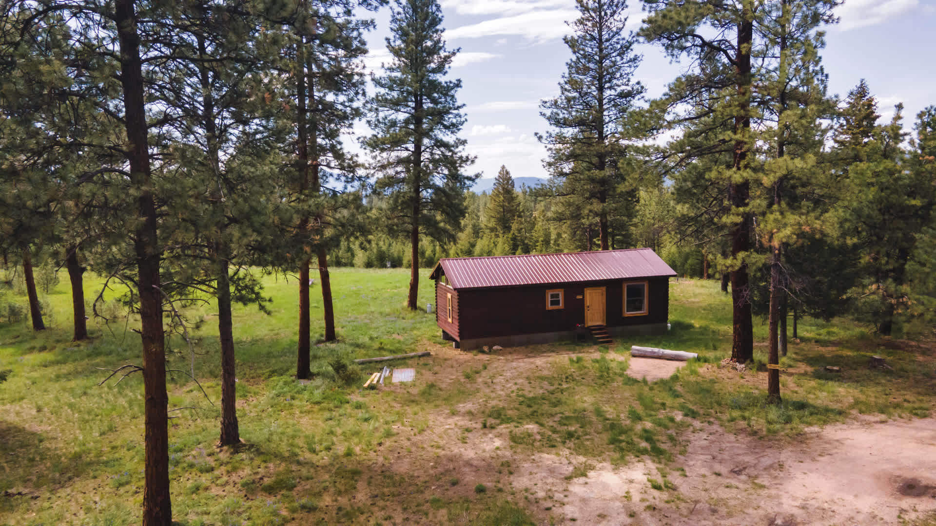 In The Pines: 5 off grids / folf