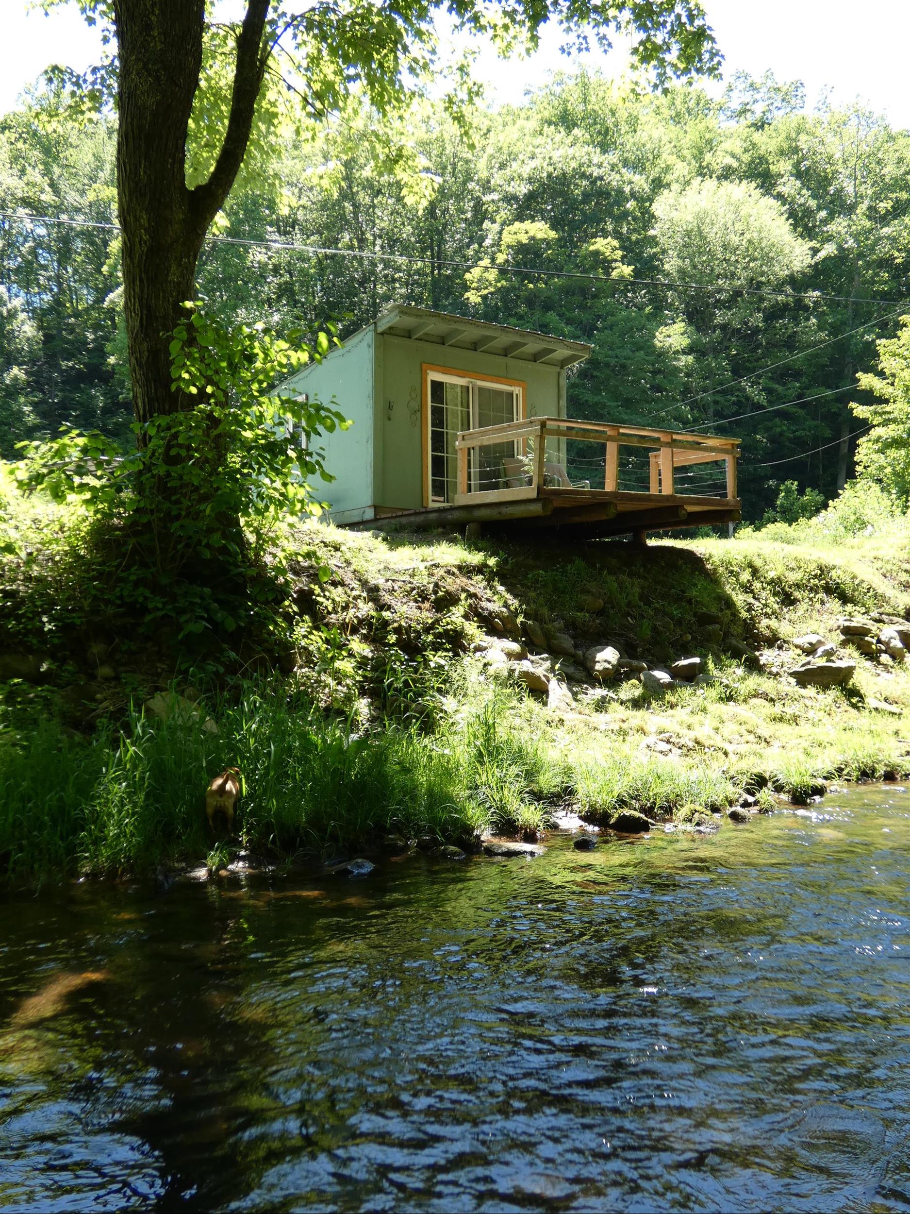 At the Ridge Camp-Riverside Escapes