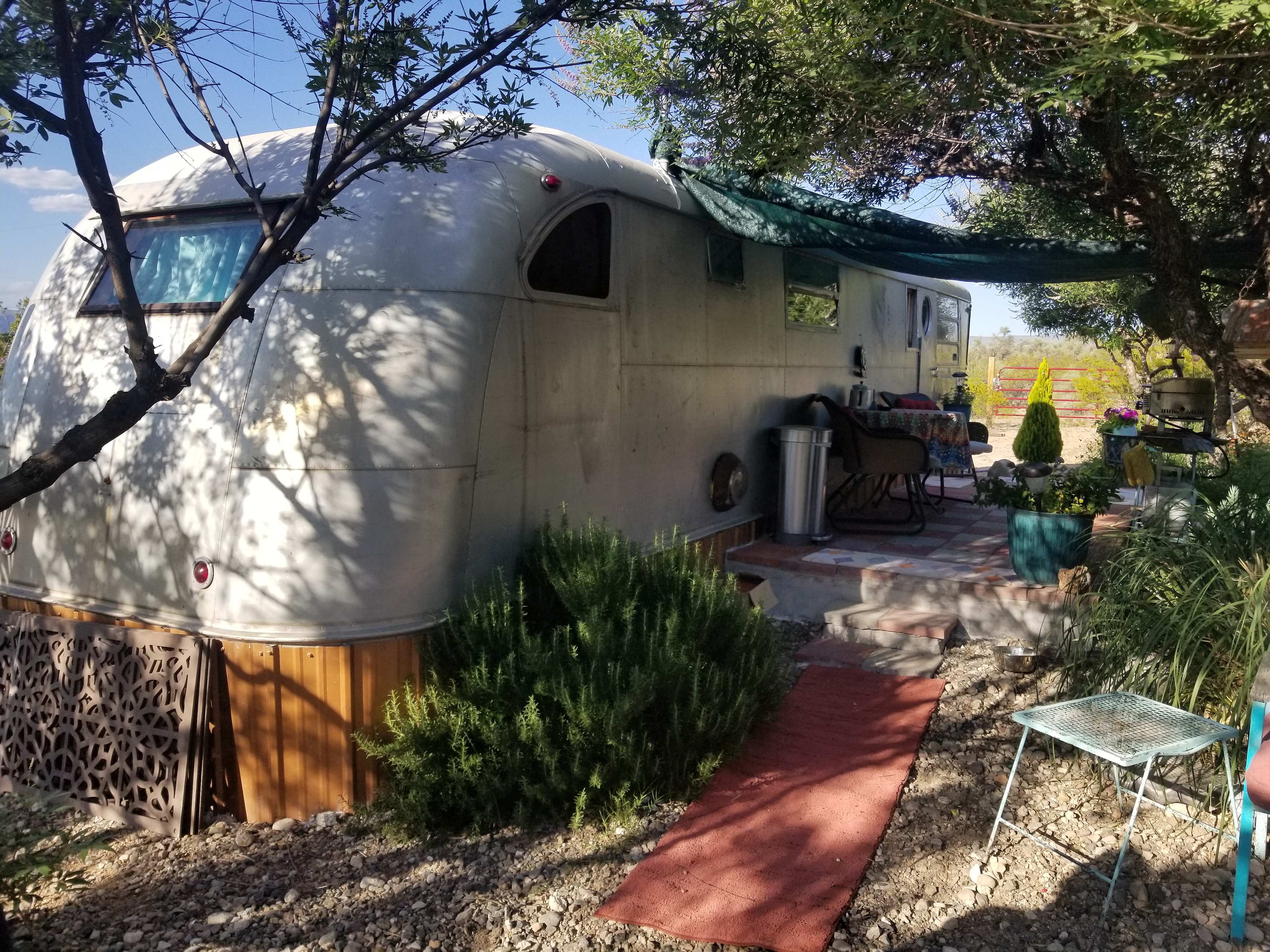 A Vintage Gem! Pool! Sedona Views!