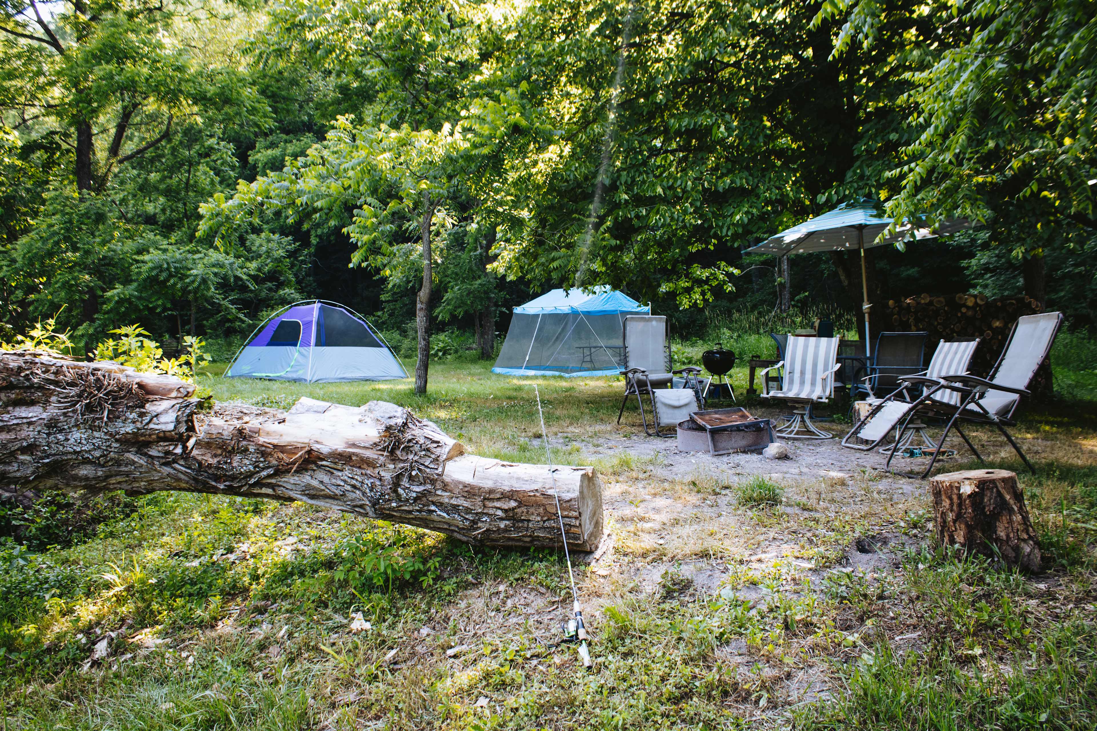 The site has plenty of shade and is next to the creek. We had no probably staying cool even with temps in the high 80s.