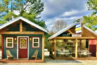 Very cozy, rustic cabin with complete outdoor kitchen!