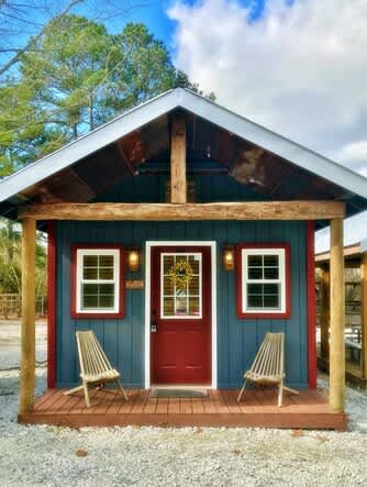 Castaway Cabins at Lake Hartwell!