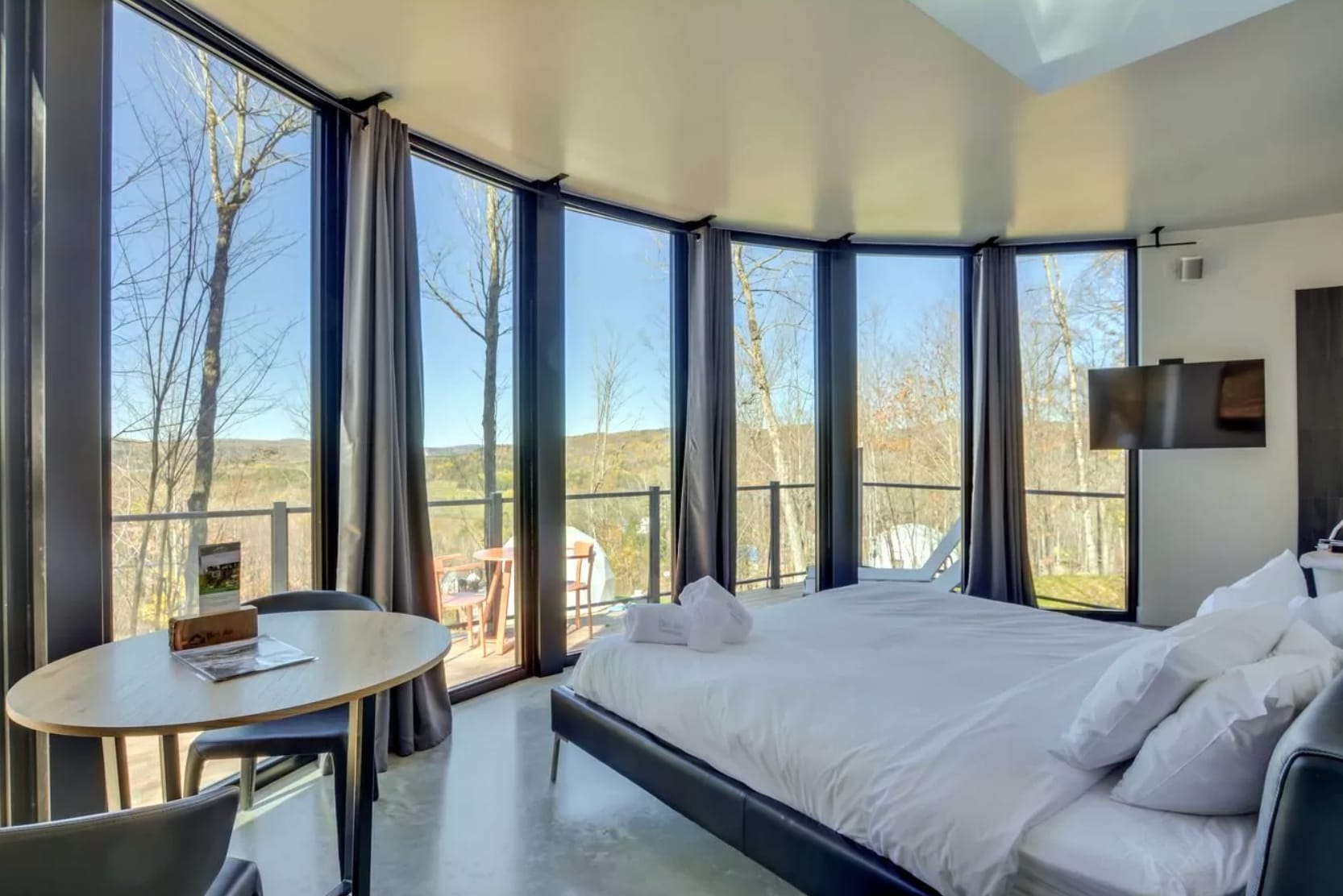 ROUND POD BEL AIR TREMBLANT