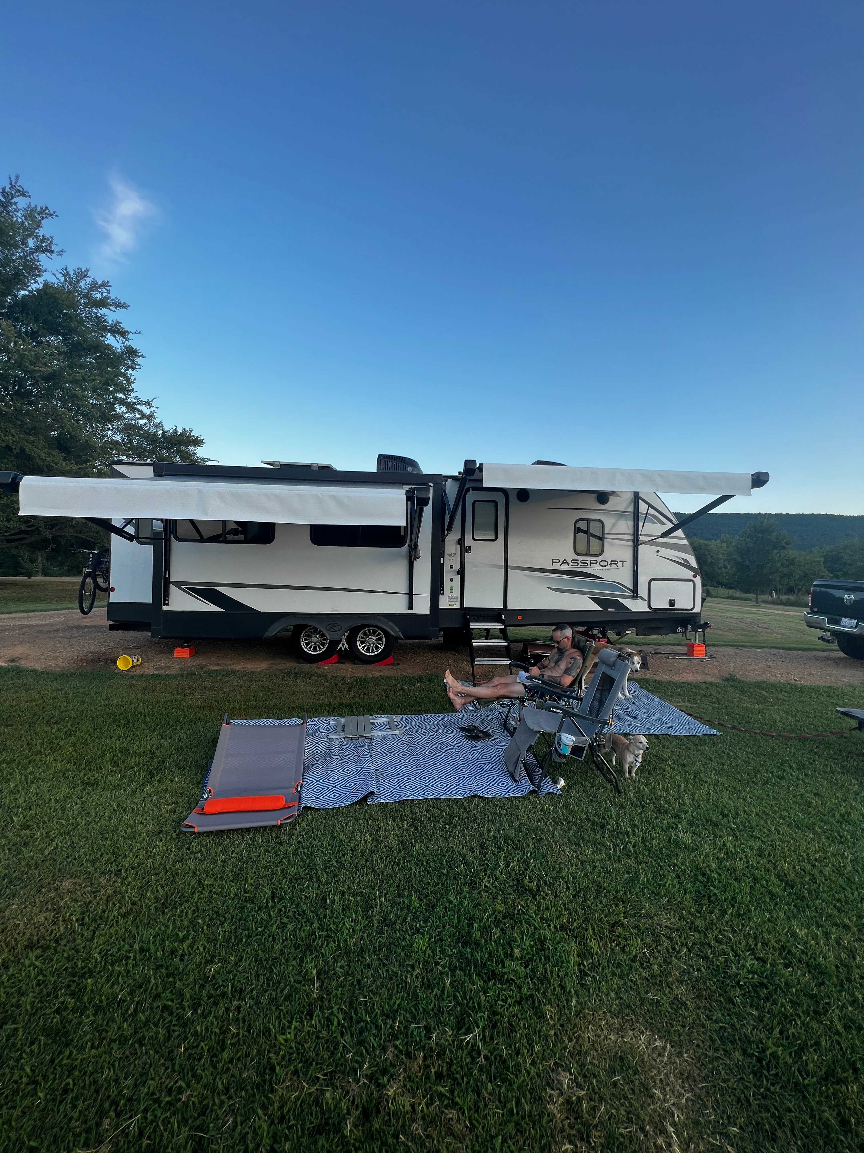 We a nice breeze in the evenings and not a lot of mosquitoes 