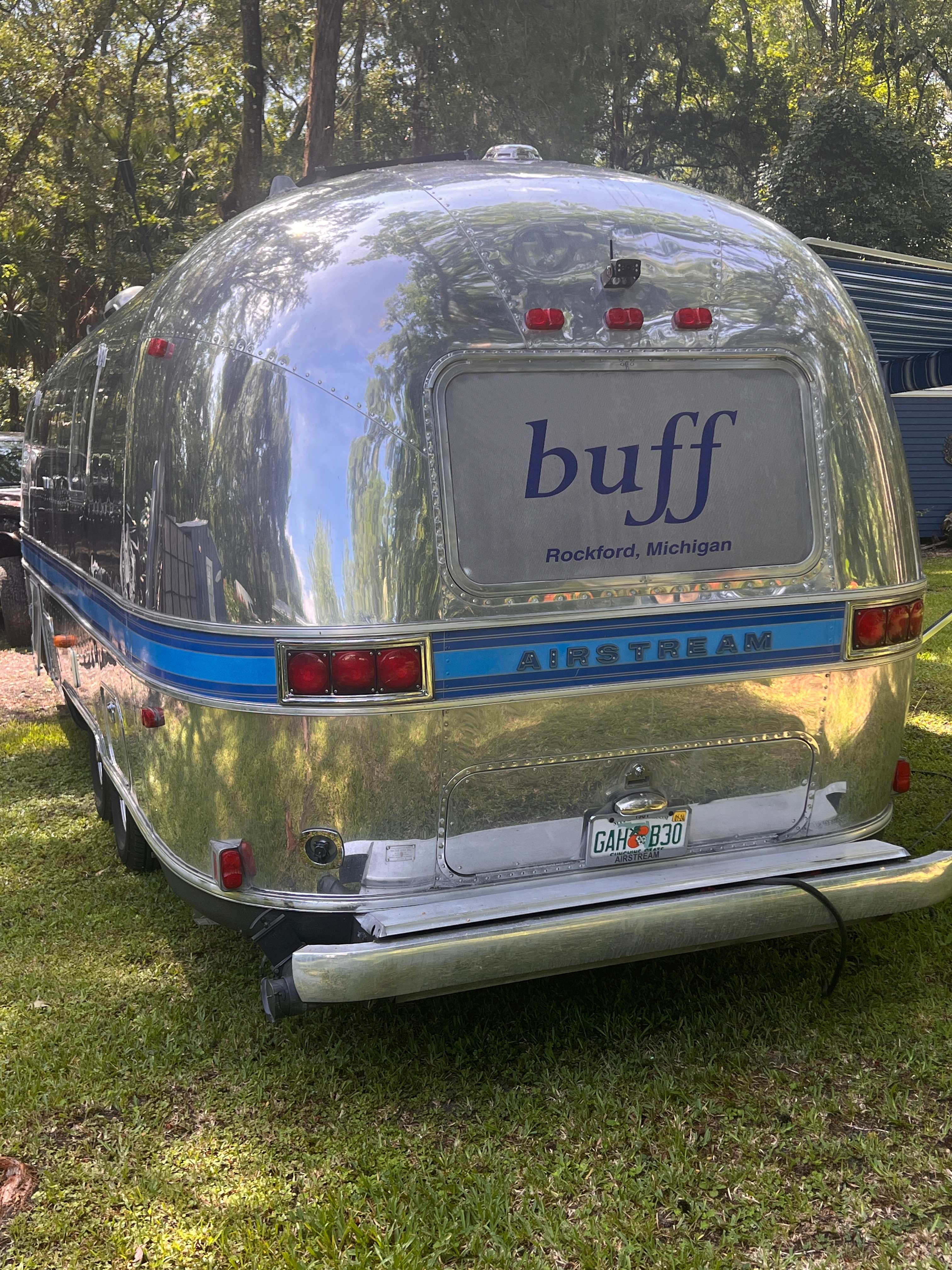Buff is in paradise 