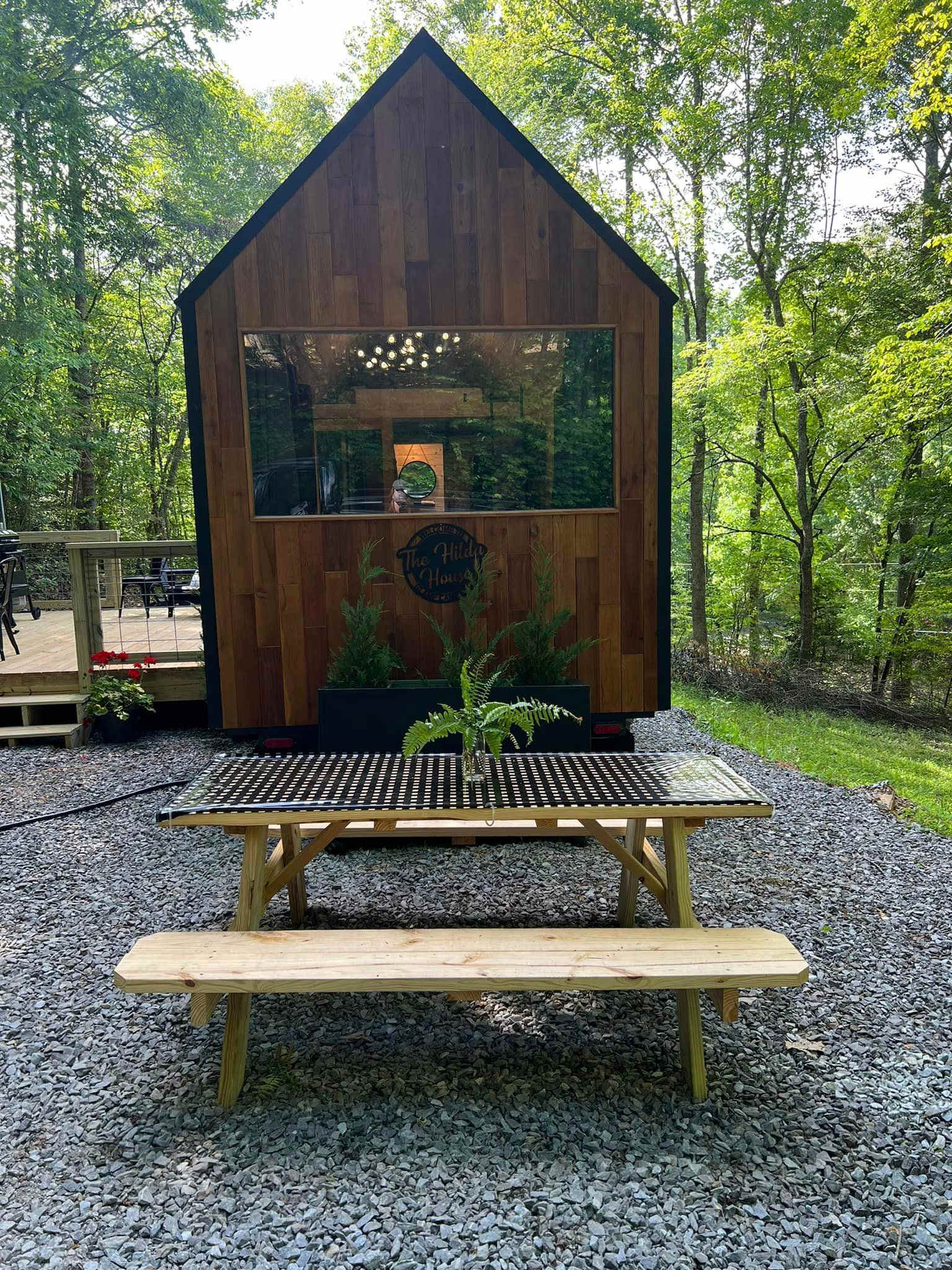 picnic table