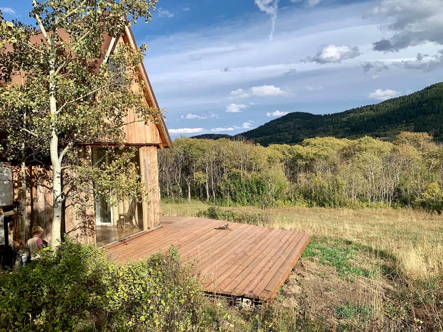 Finnish Off-Grid Foothills Cabin