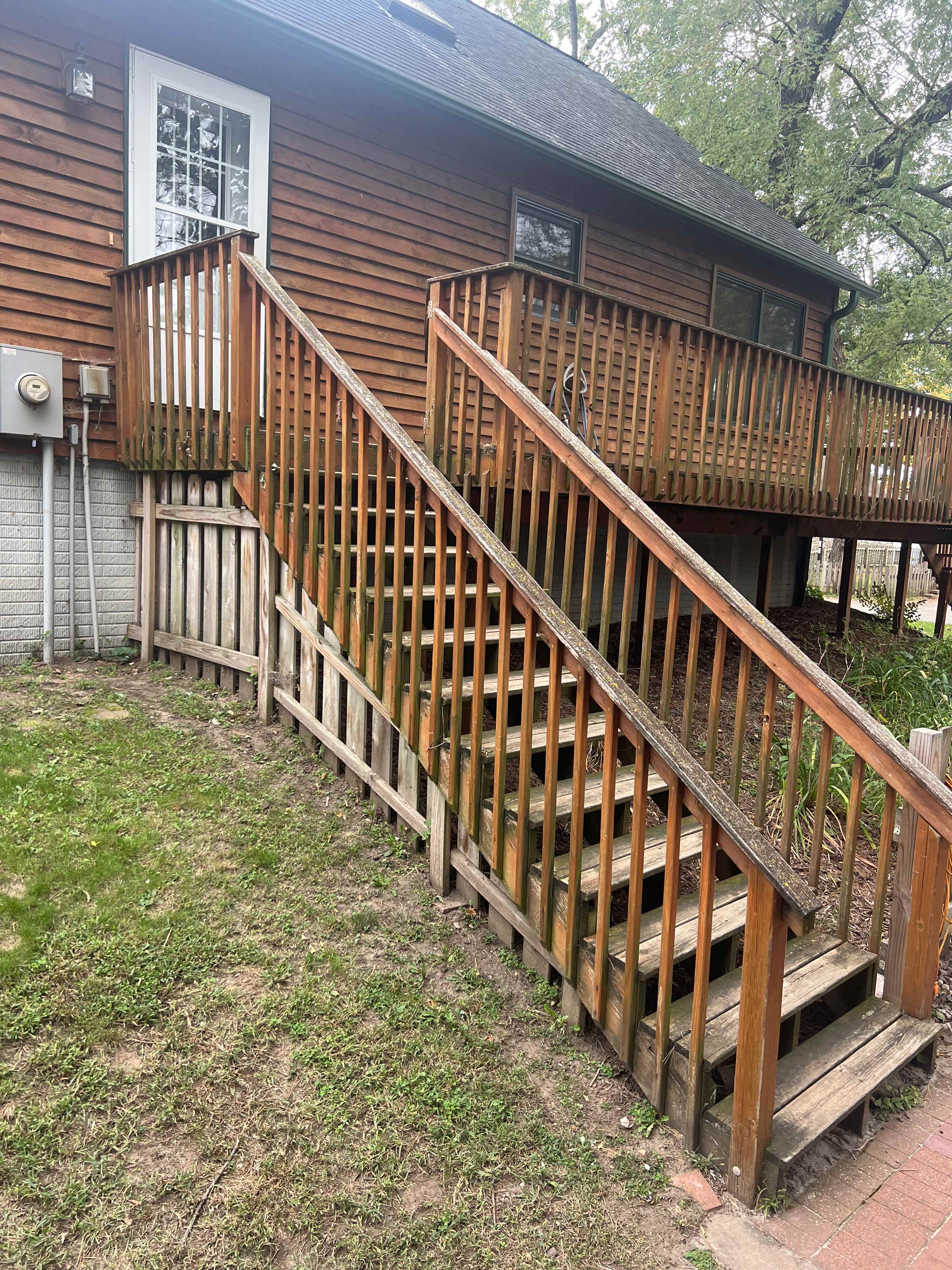 stairs to the full shared bathroom (available specific hours in pm and am)