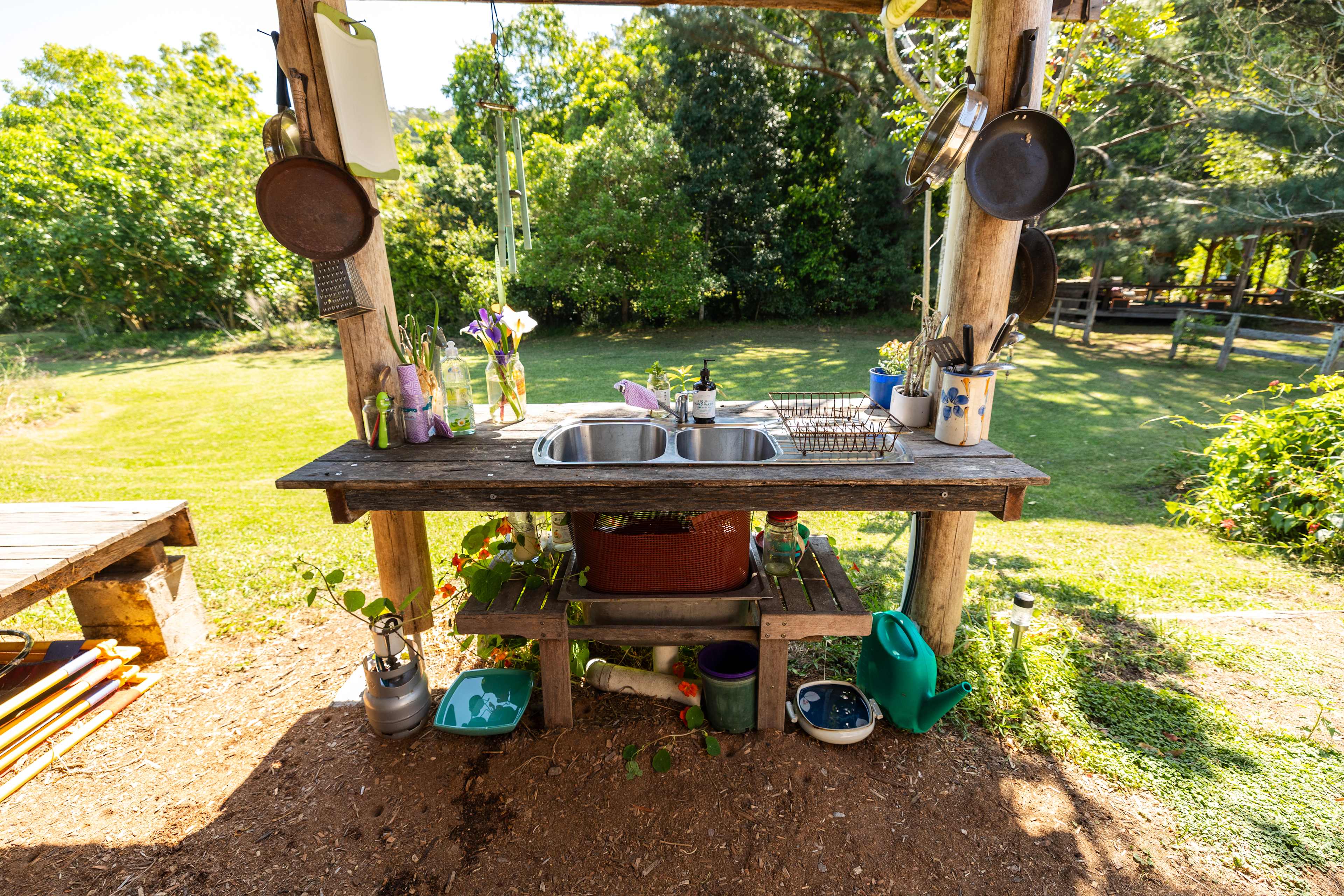Kitchen sink