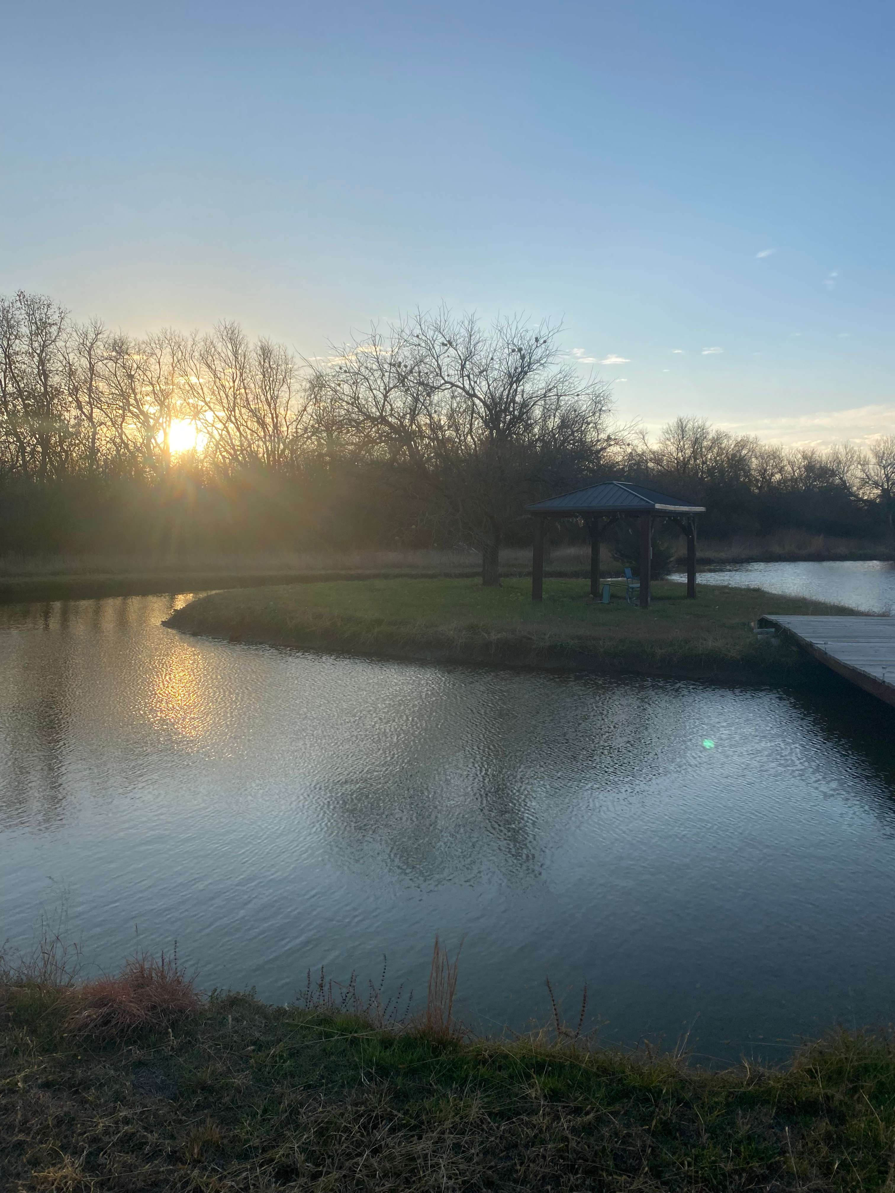 Buster’s Lakeside Retreat