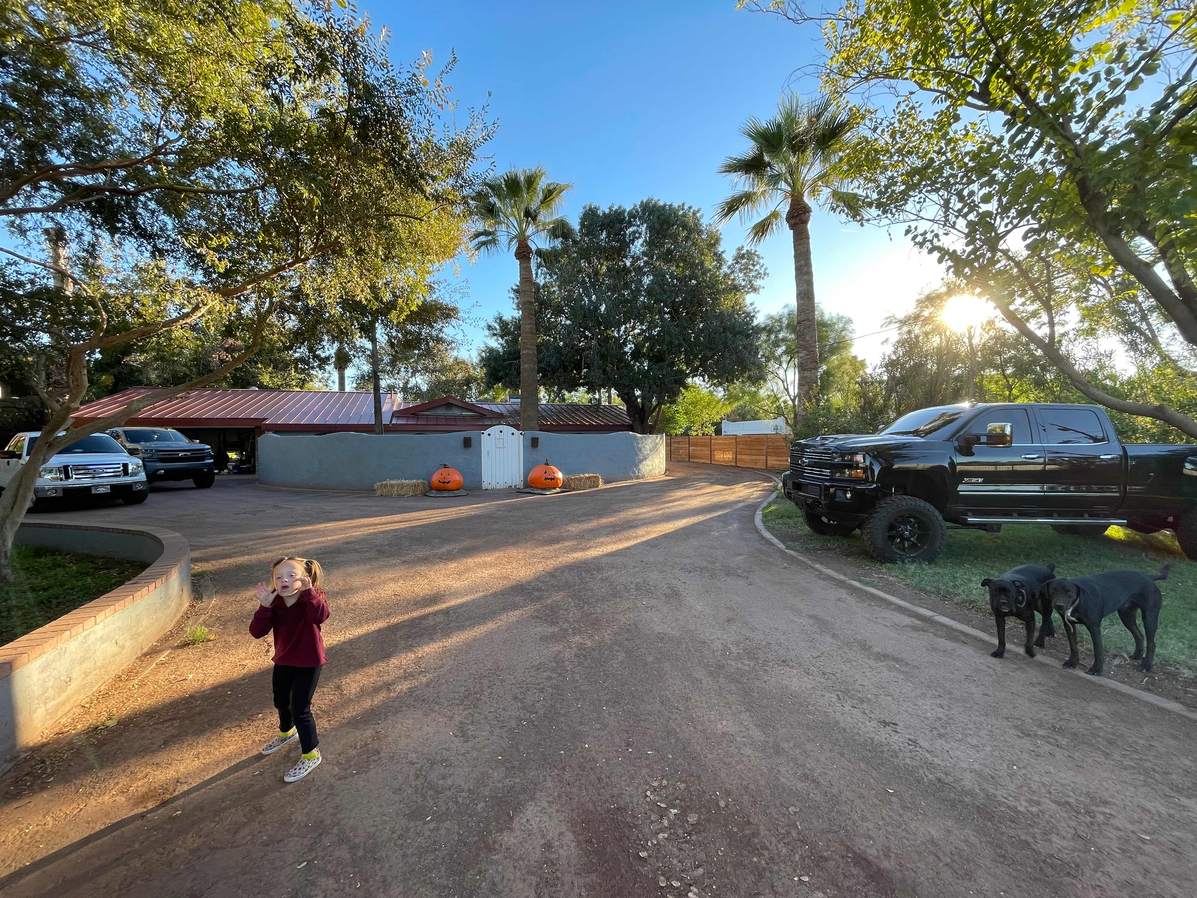 Entrance to the property 