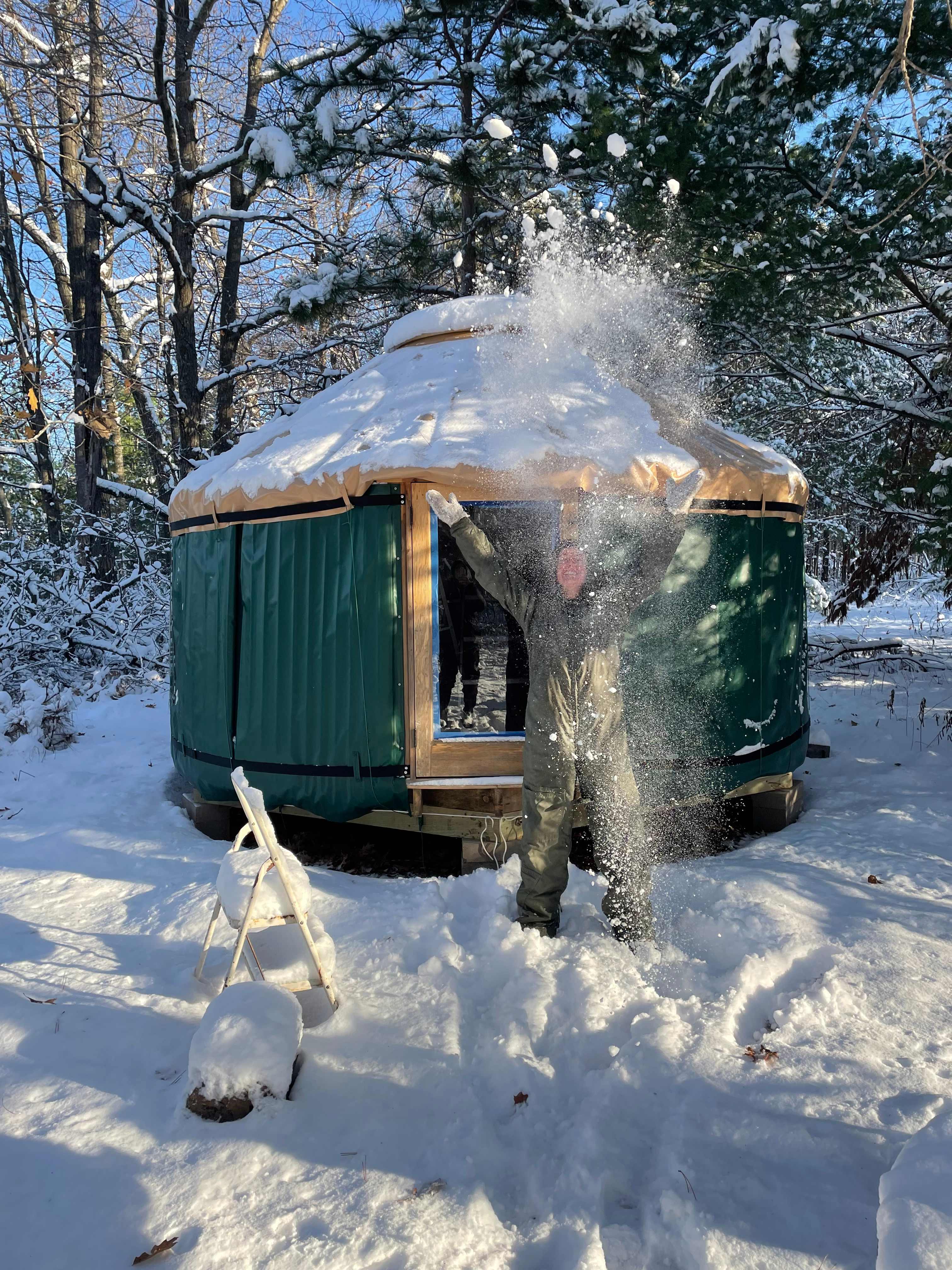 Off Grid Lakeside Yurt