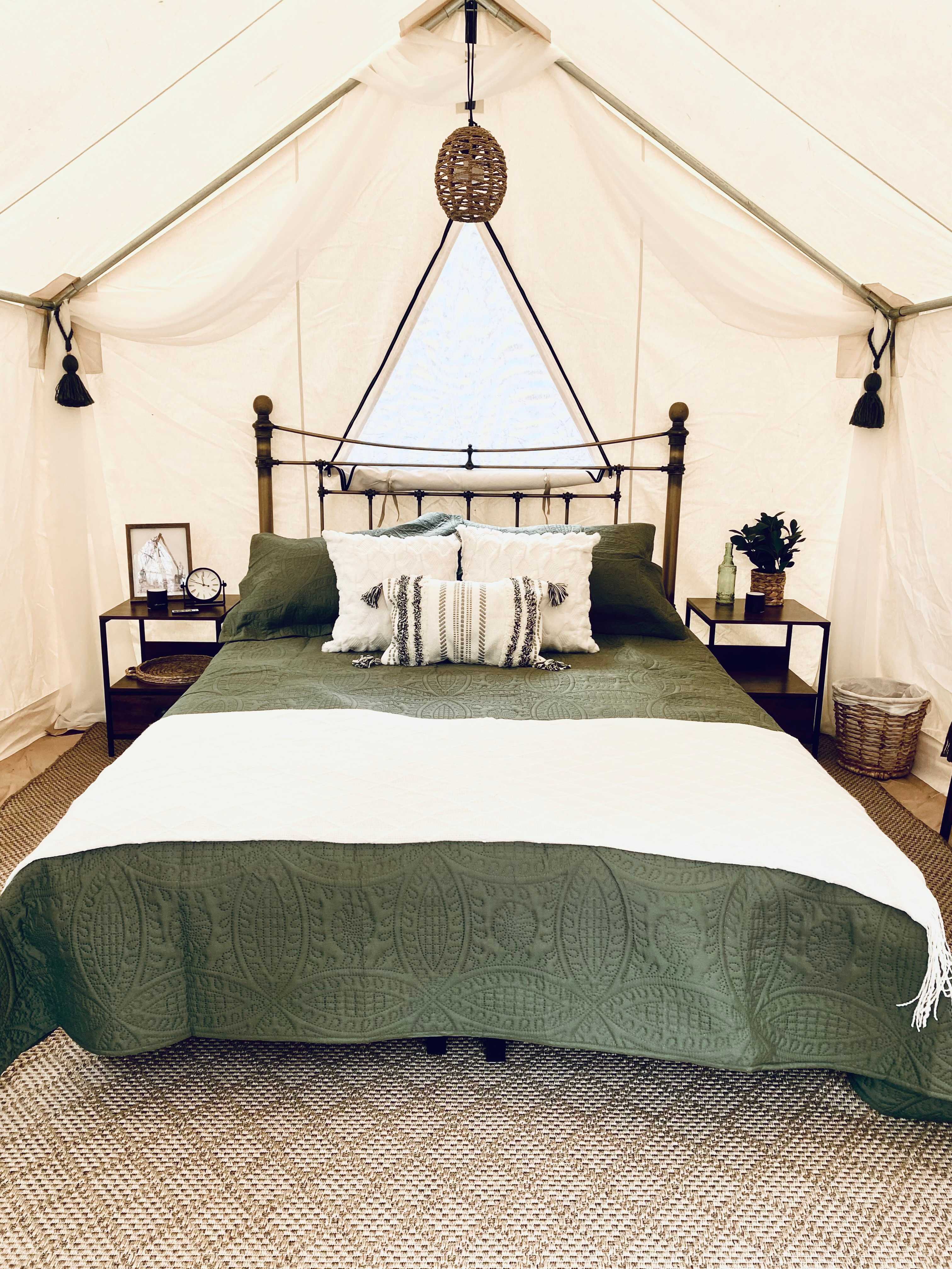 Queen size bed with memory foam matress.