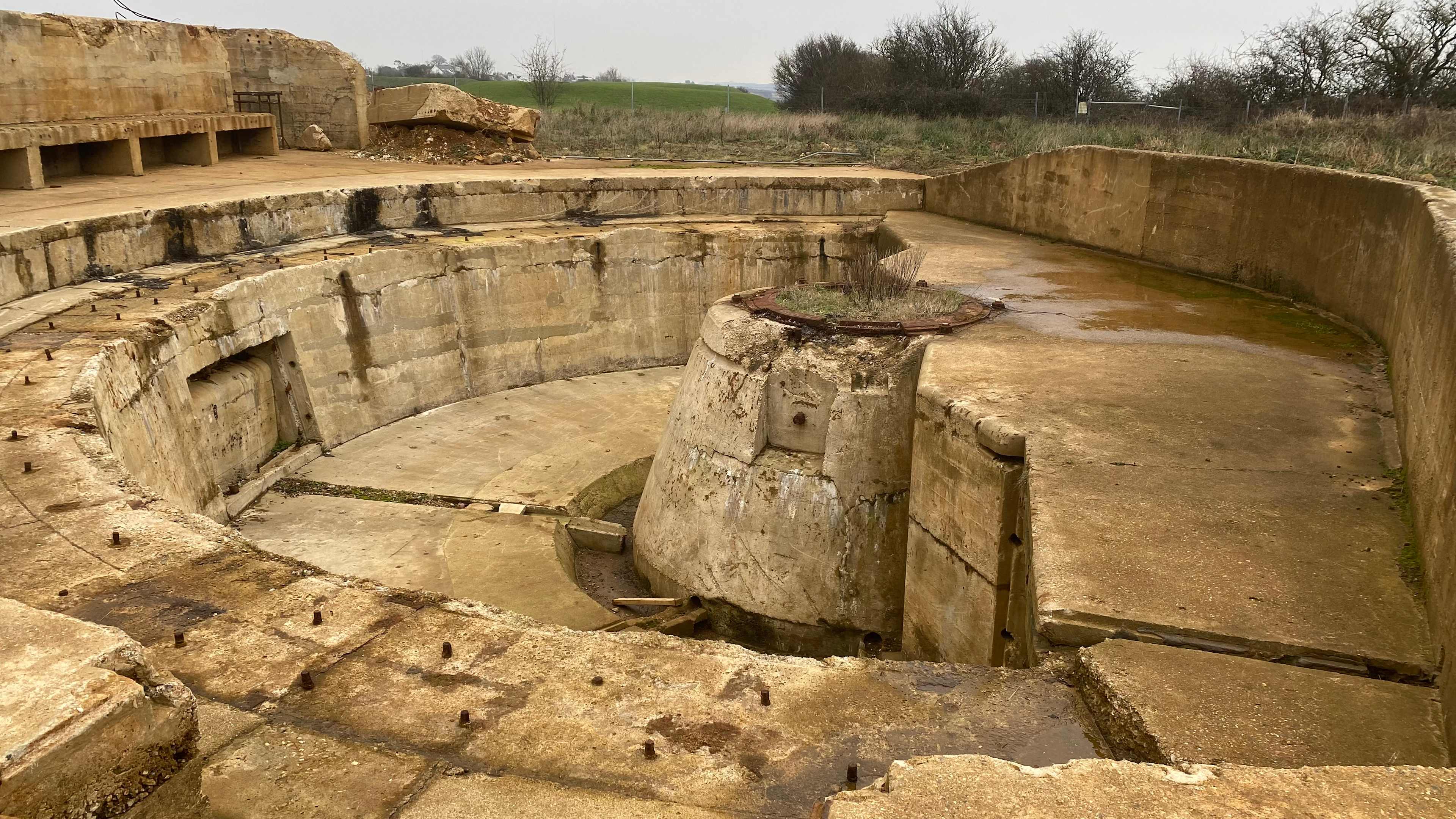 Capel Battery WW2 Motorhome Site