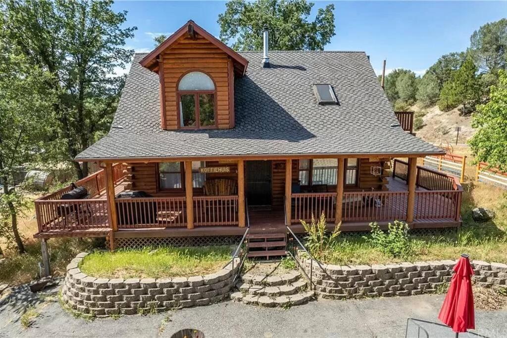 Yosemite Cabin In Ahwahnee CA