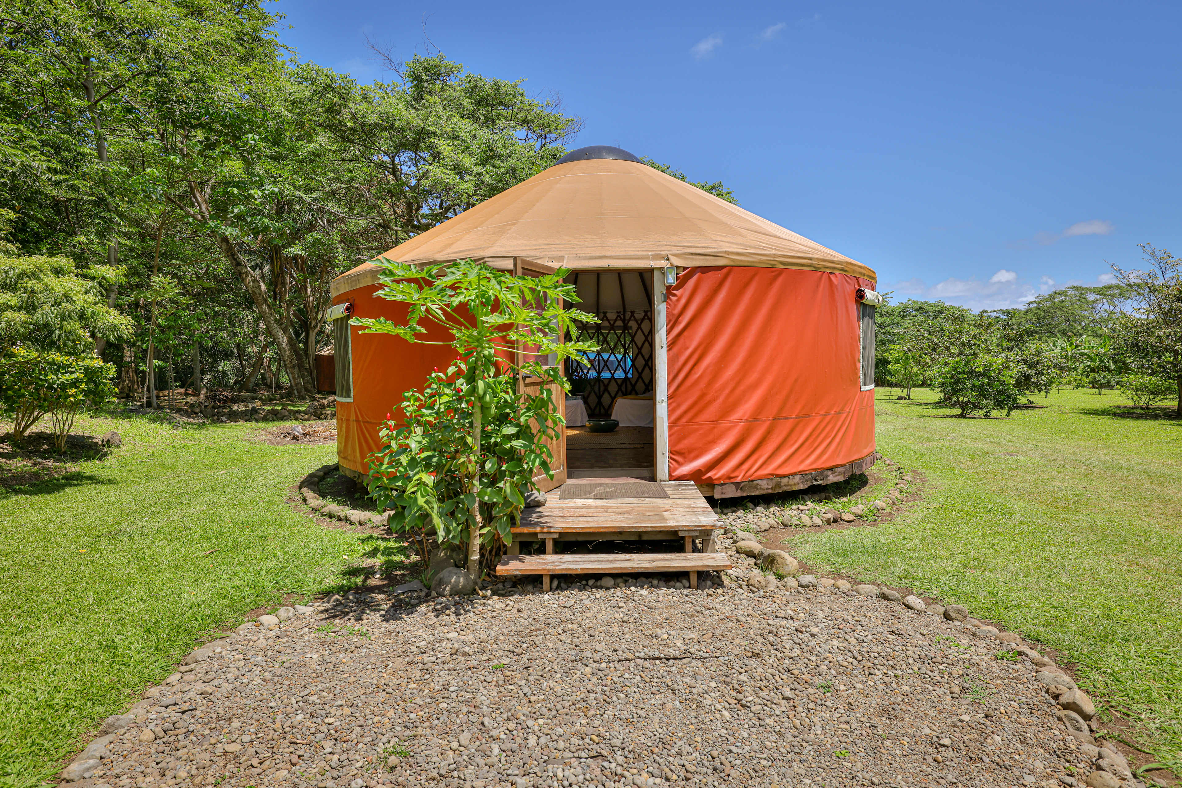 Malama Aina Retreat - Oahu