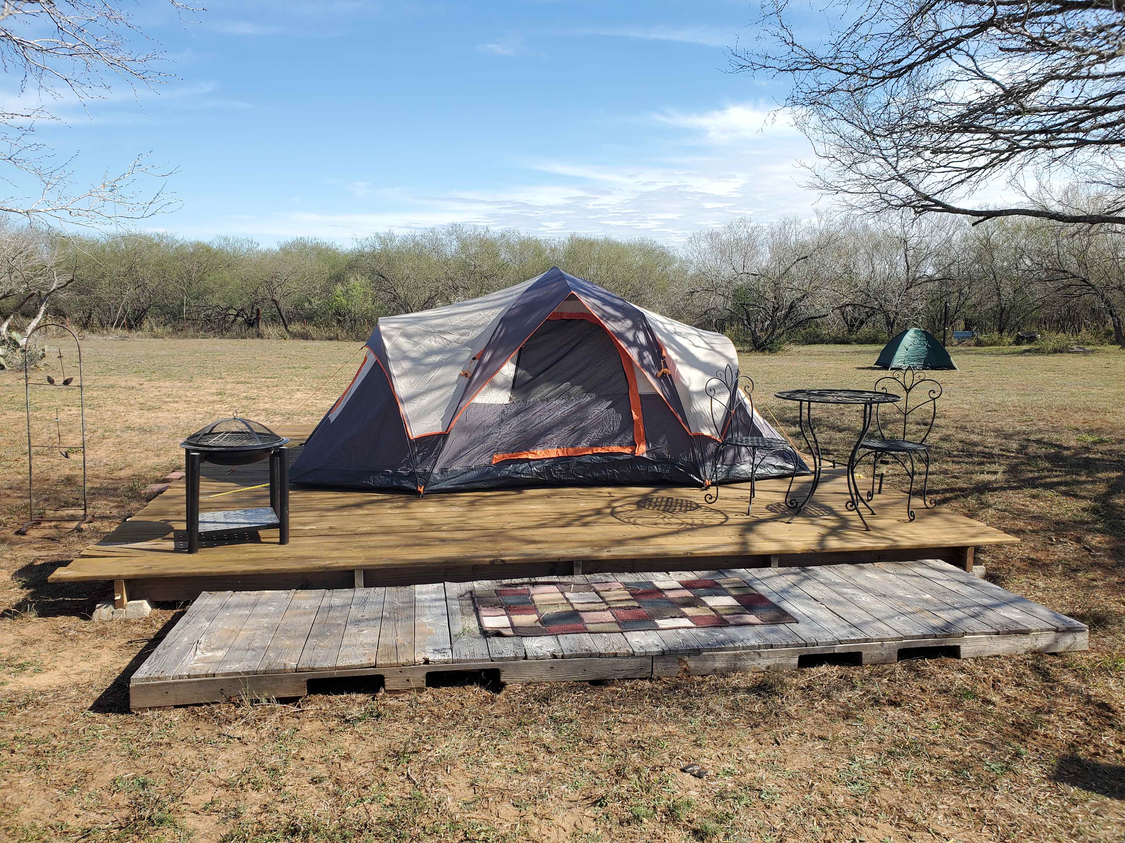Book 12+ Acres for Group Glamping