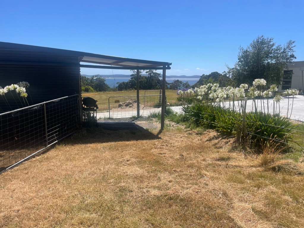 Bruny coastal camping & Funky Barn