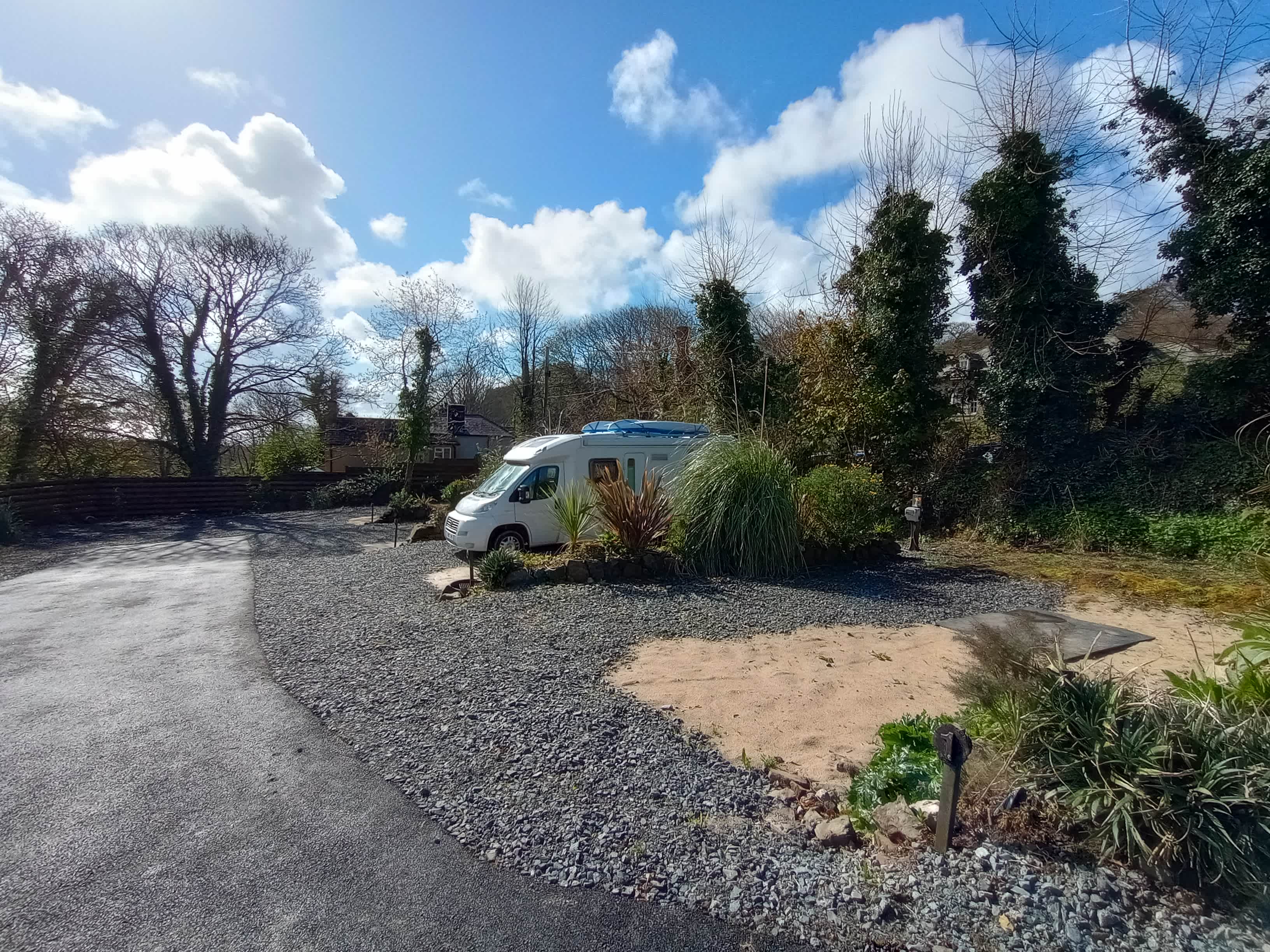 FOX FARM MOTORHOME AND CARAVAN PARK