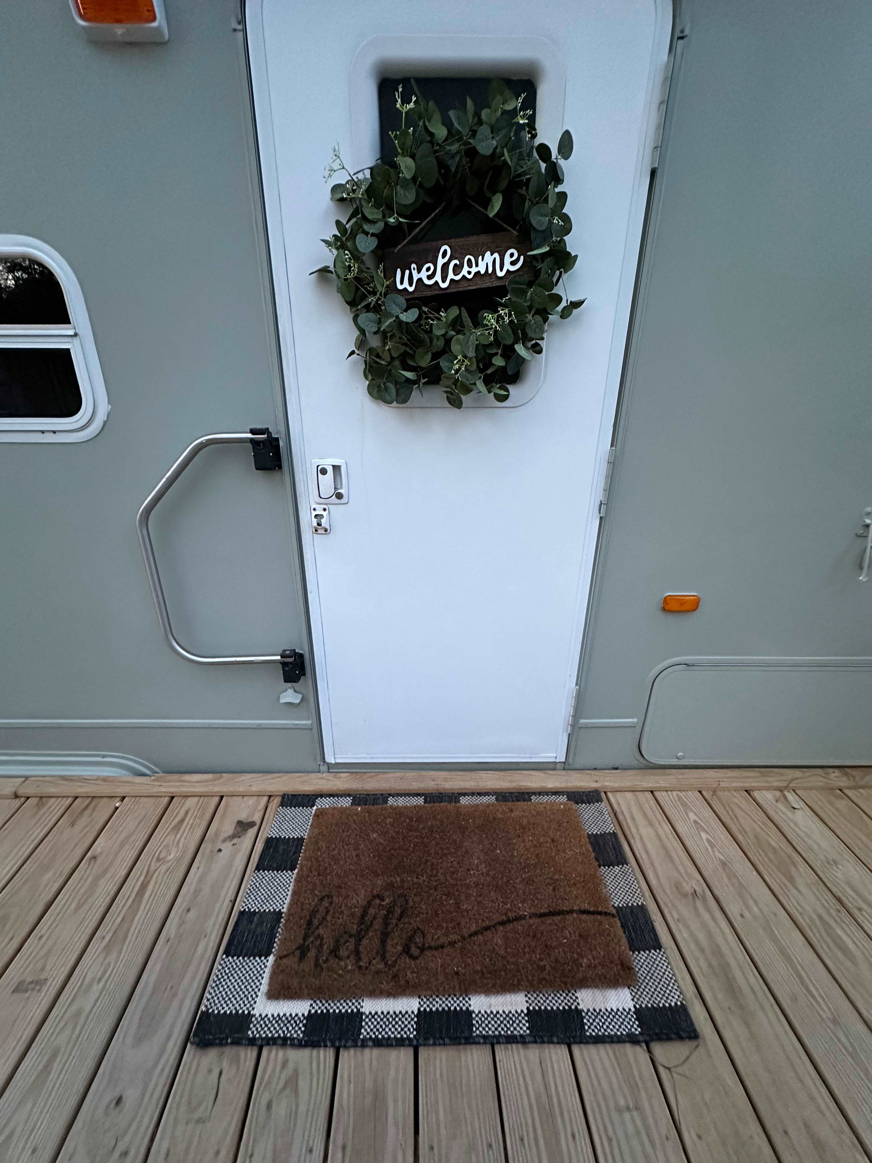 Camp at The Farm - Outside Inn