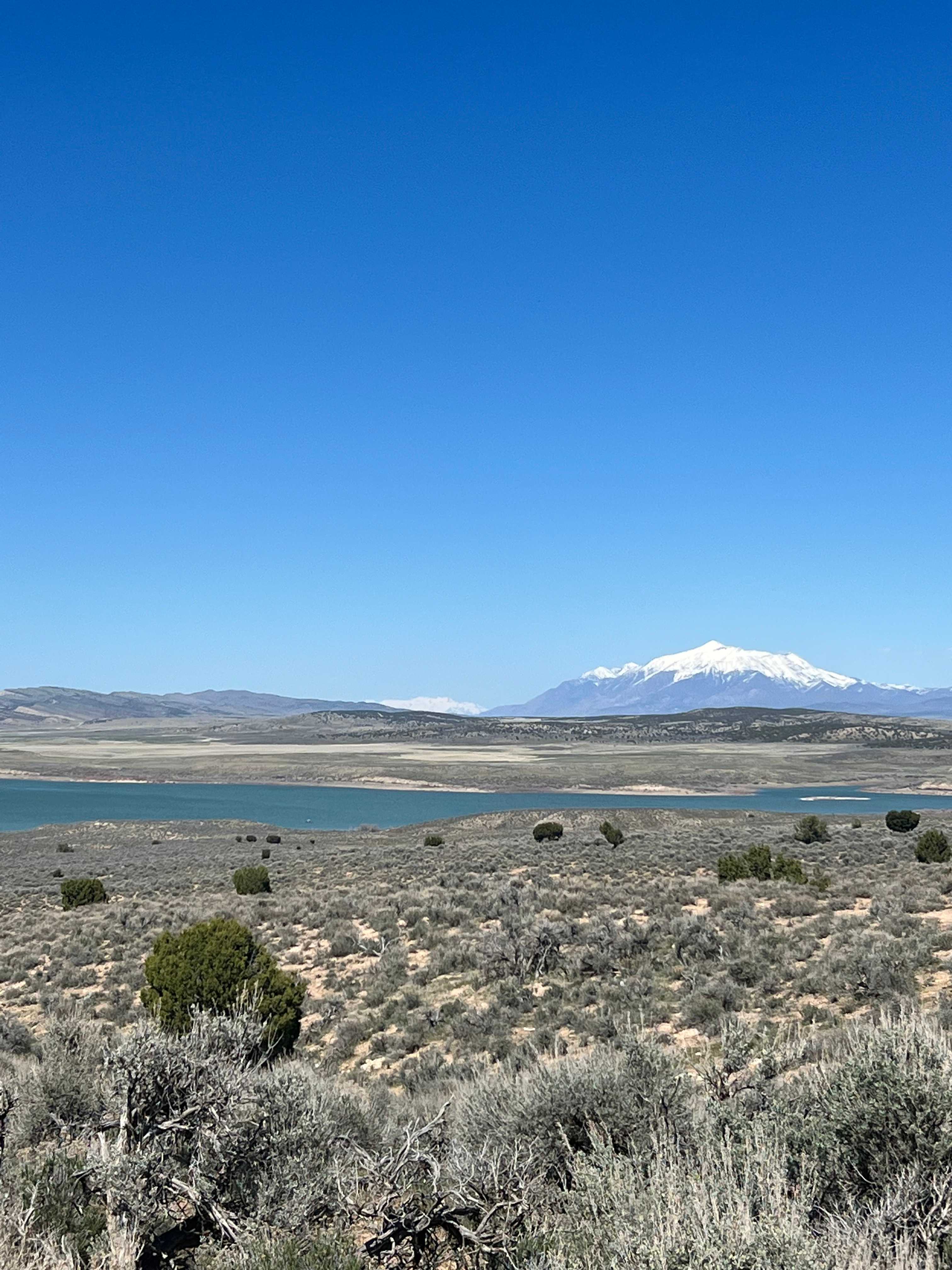 We are only 10 minutes from Yuba Lake.