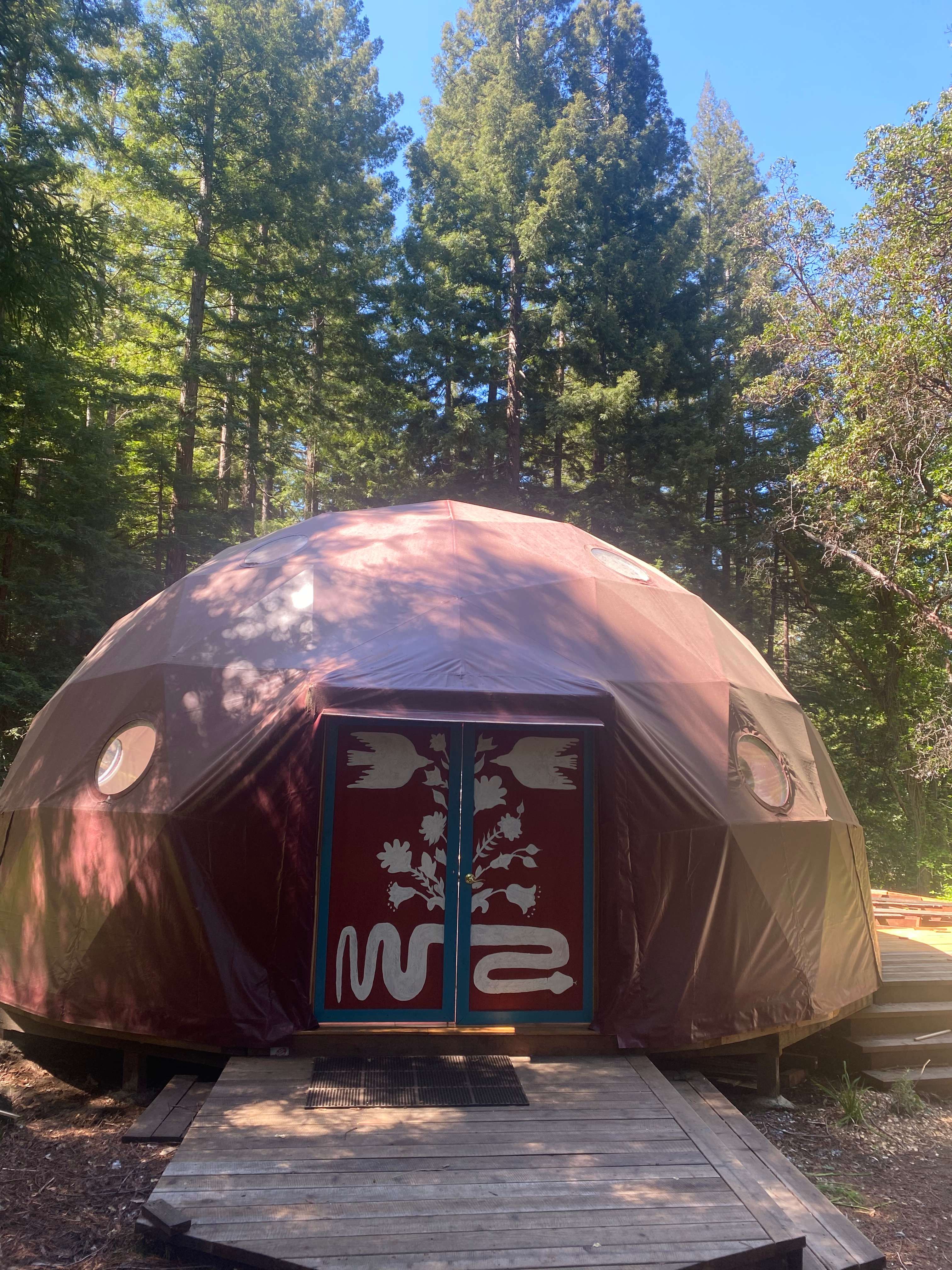 Private Sunny Redwoods Retreat