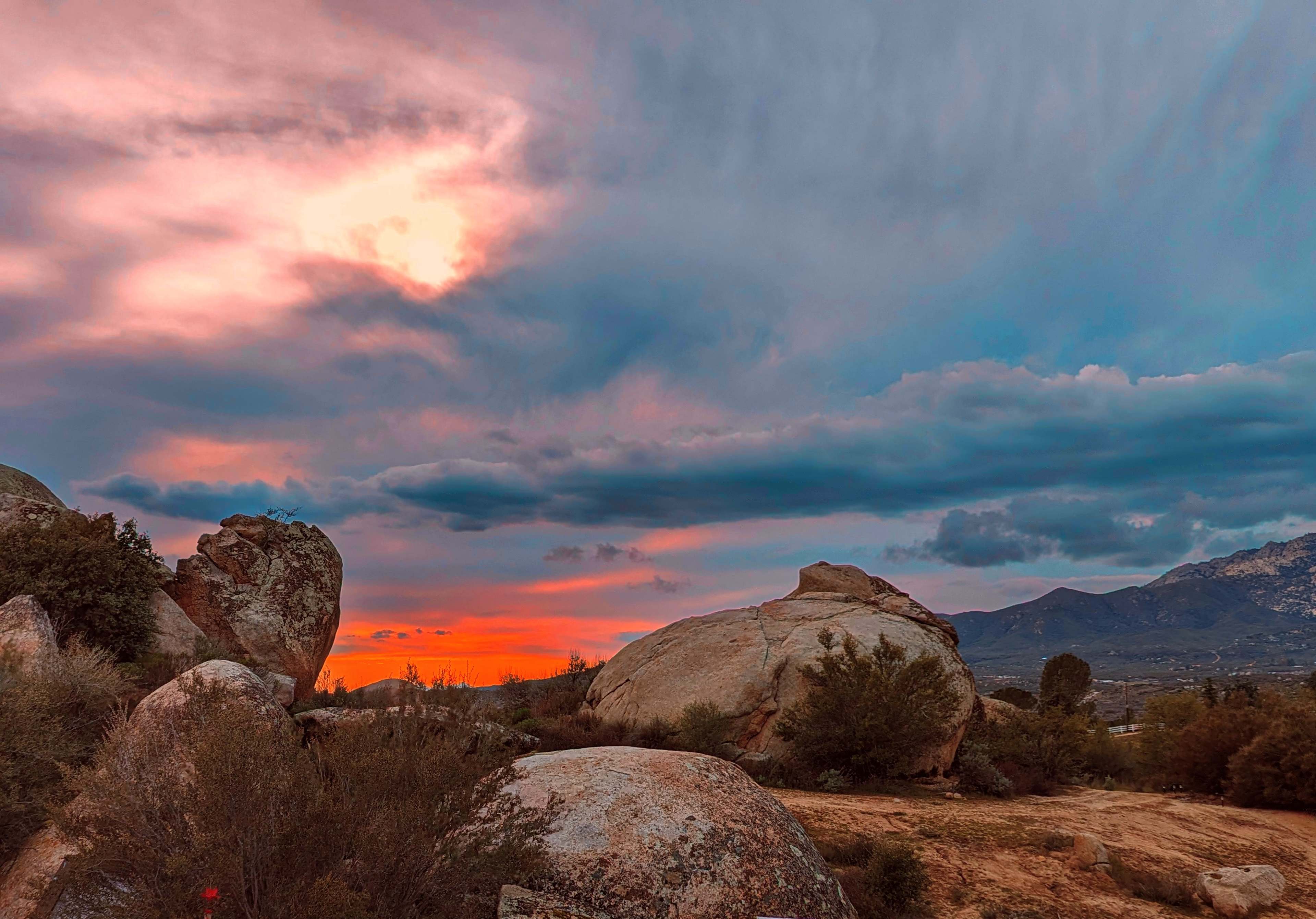 Sol Estrella / Roca Sunrise Sunset