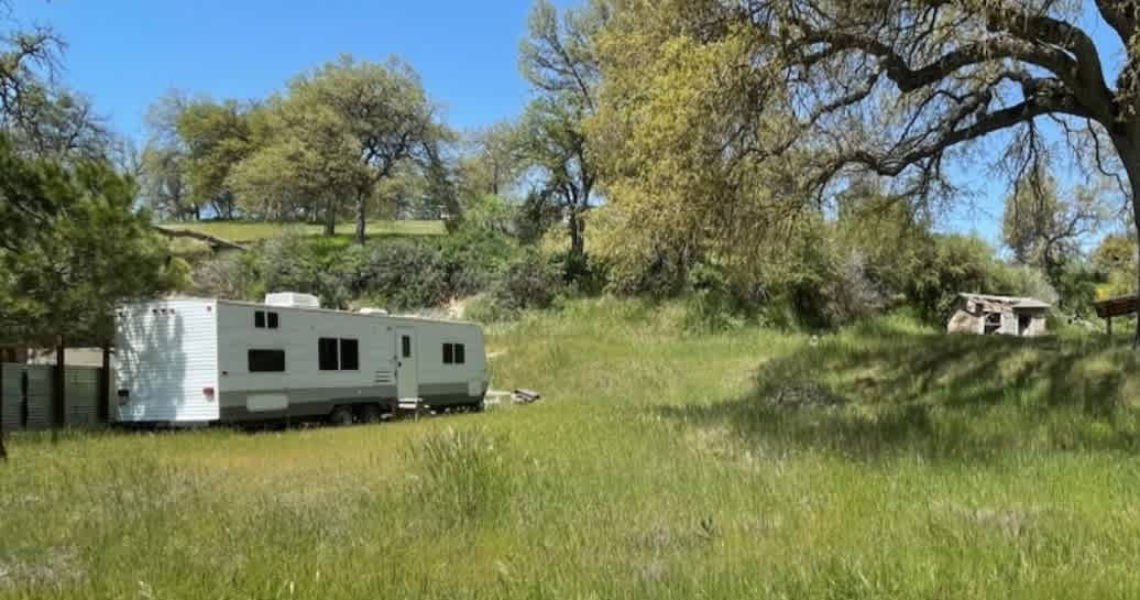 Oak Glenn * California Hot Springs