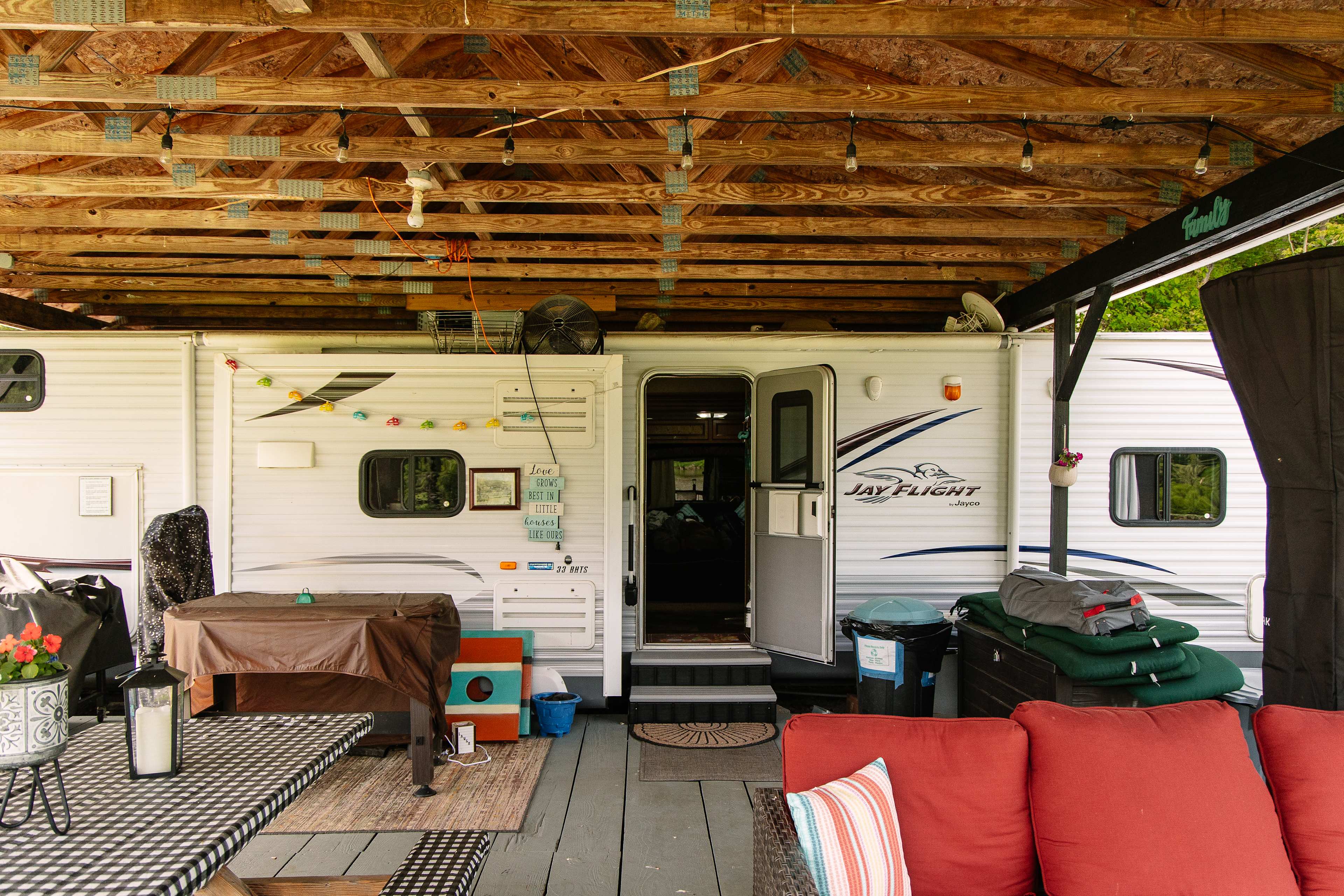 Riverside-Glamping on the New River