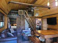 Deer Trail Cabin sleeps 6