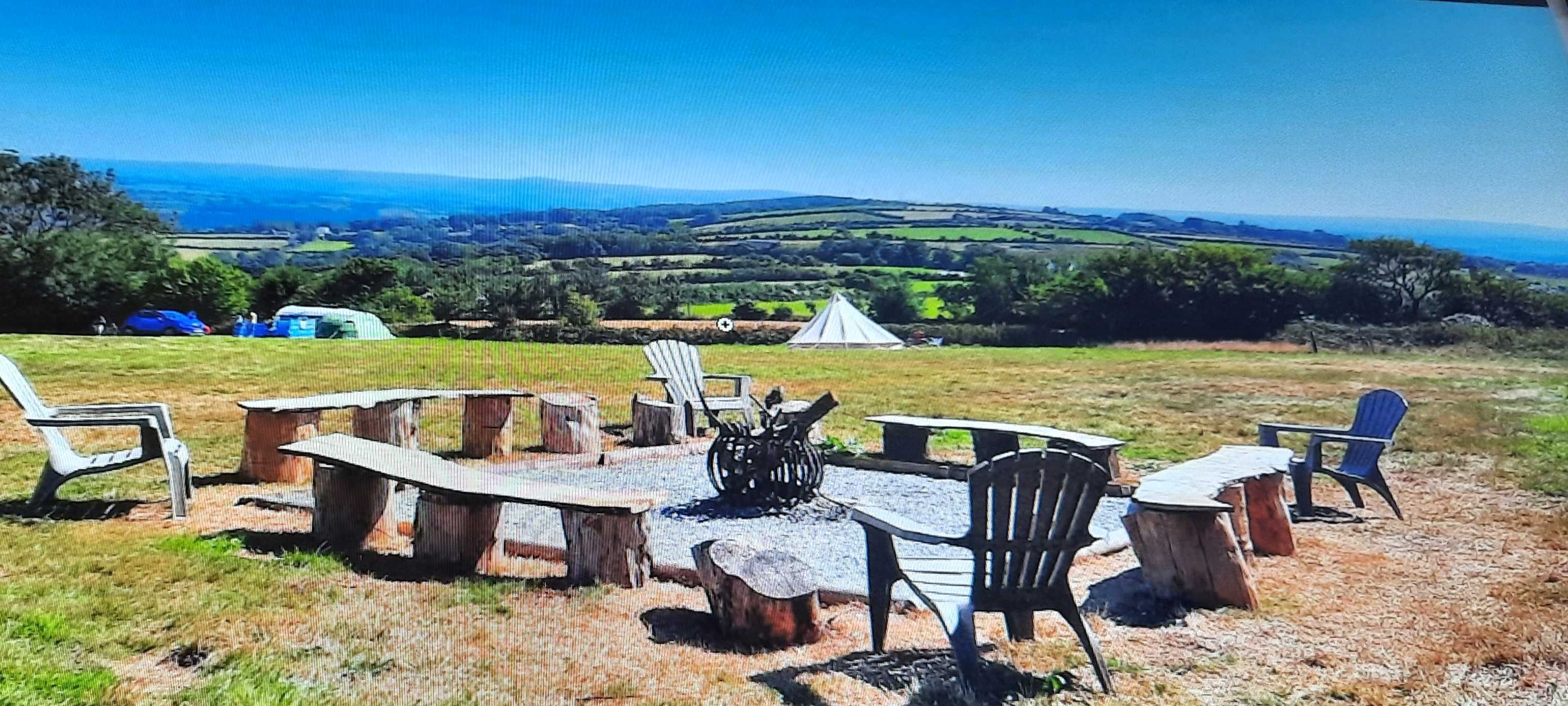 Communal fire pit Kit Hill Summit Camping - Free Wood YAY