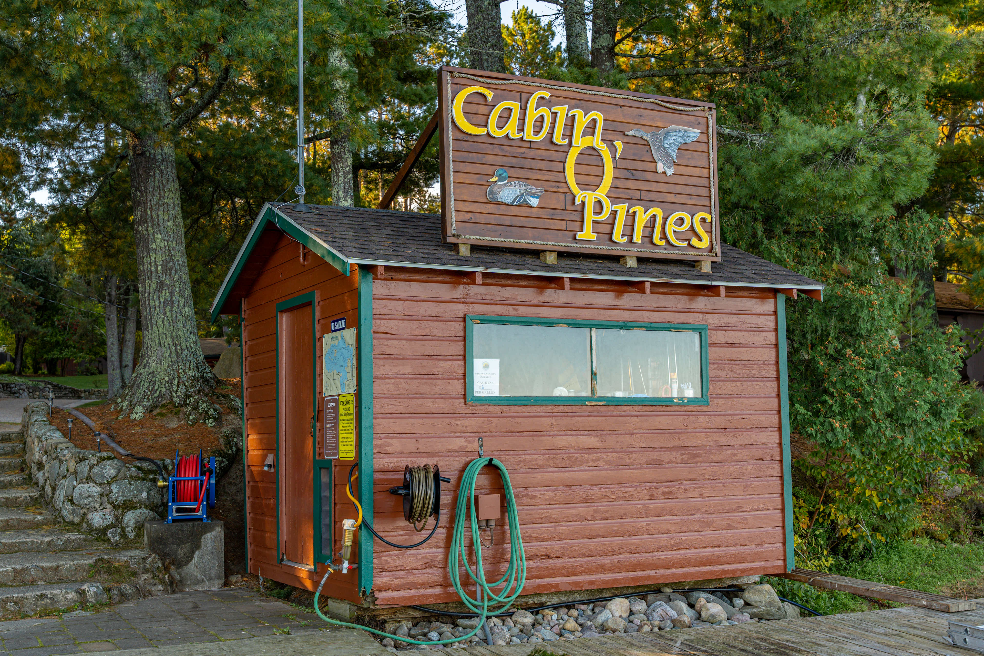 Cabin O' Pines
