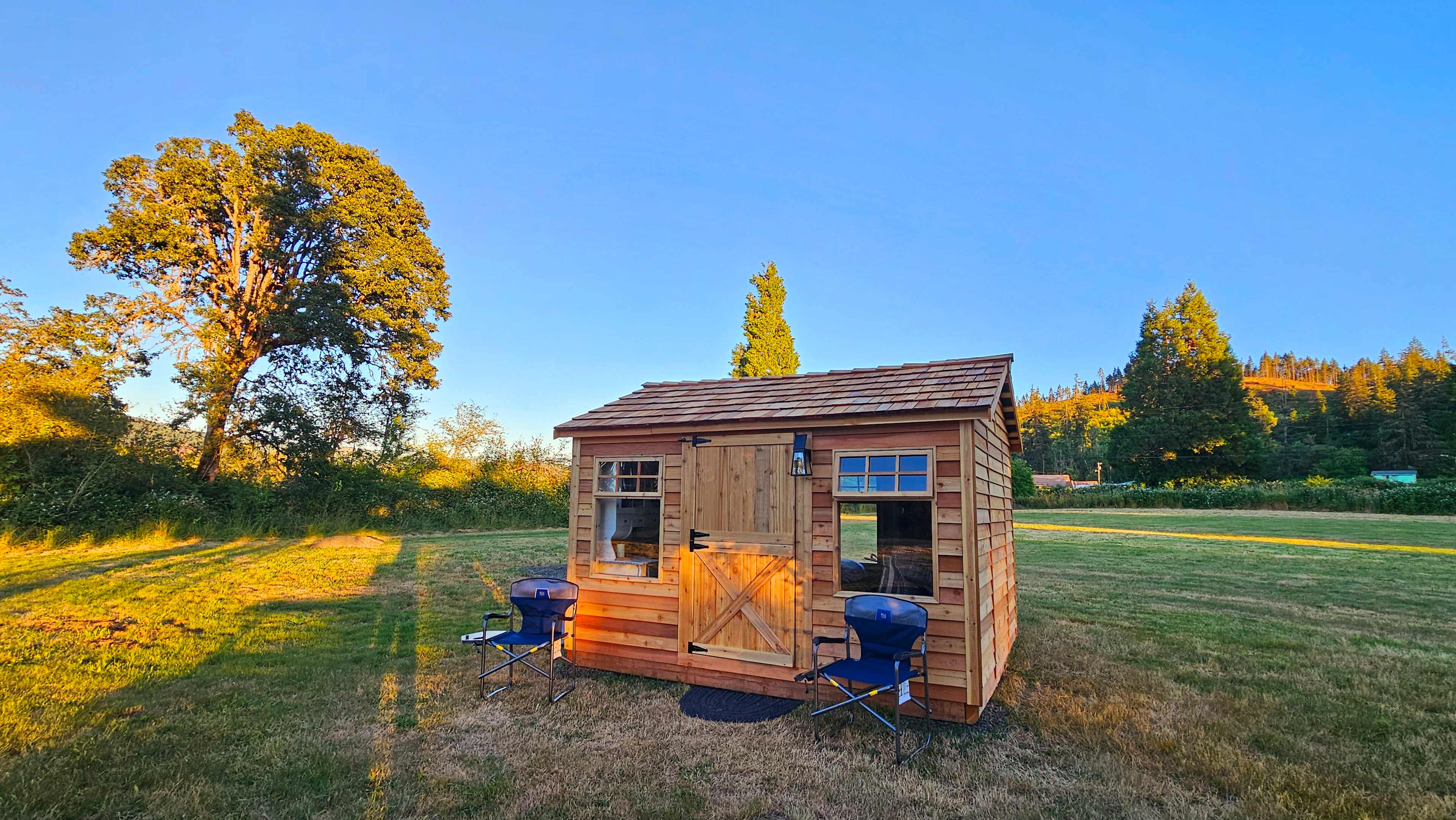 2 cabins share the property