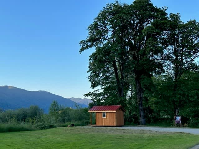 River's Edge Cabin