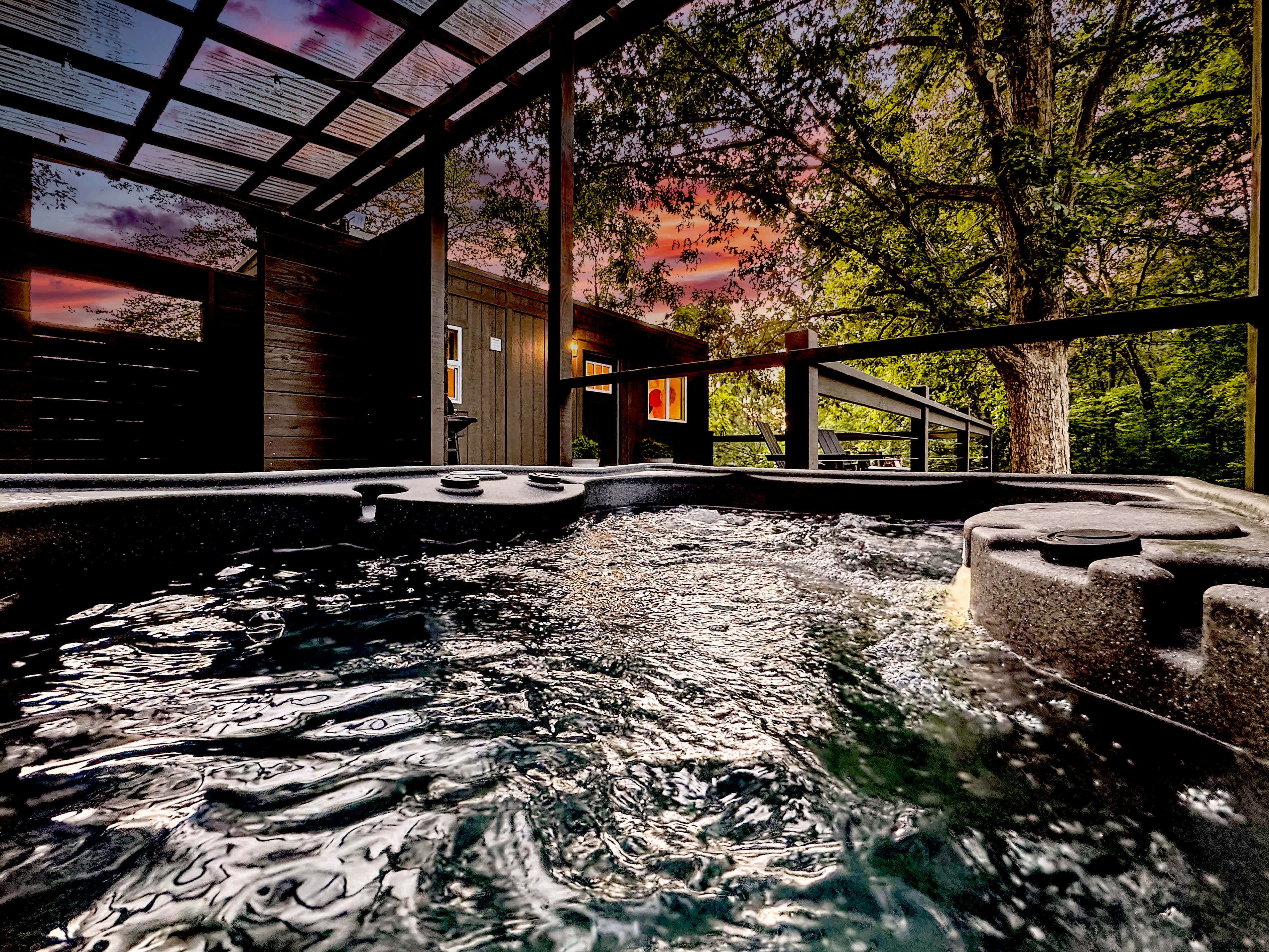 Luxurious Couples Getaway-Reboot!