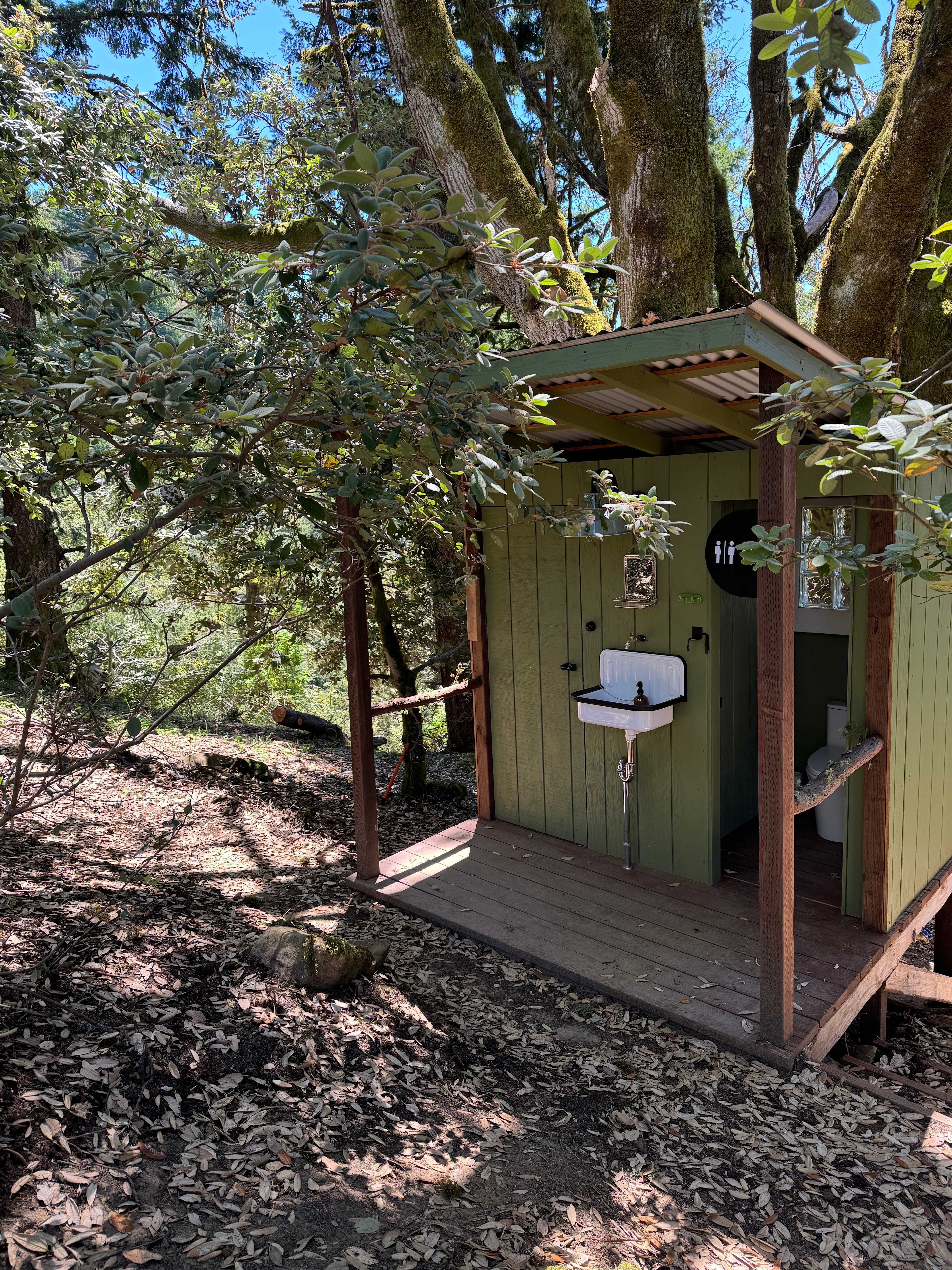 Kings Mountain Camp w/ ocean views