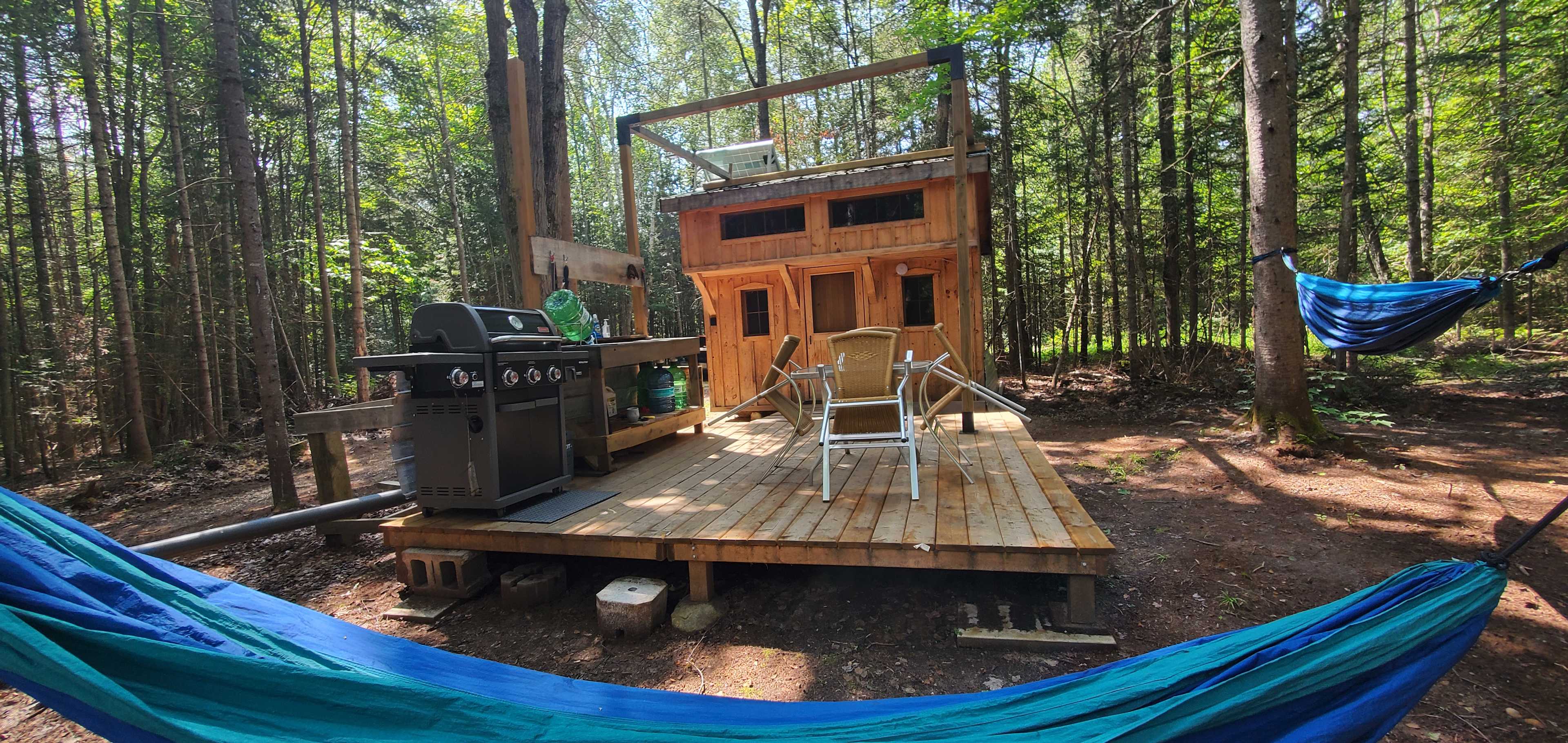 Off -Grid Forest Retreat