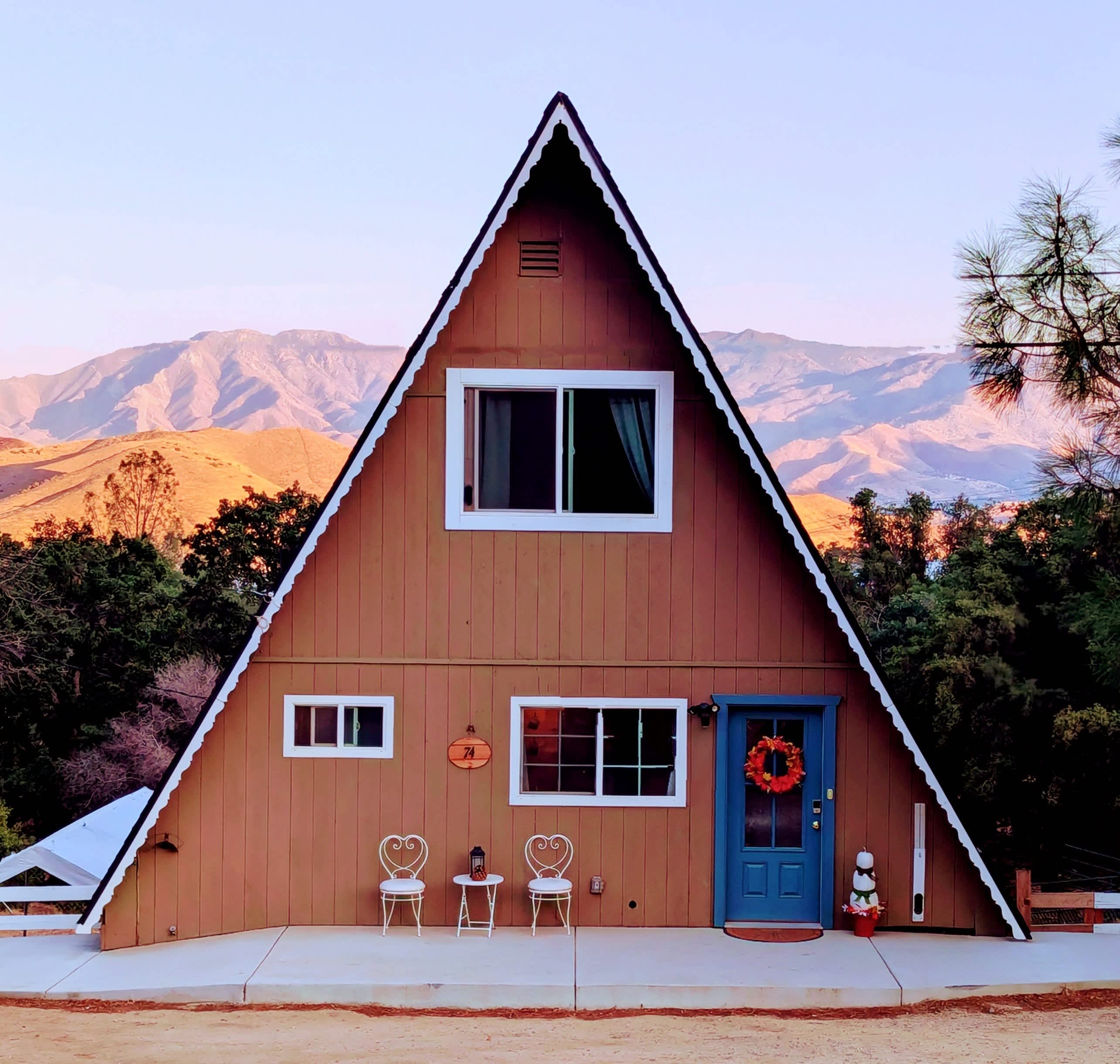 Spectacular A-Frame. Epic views!!