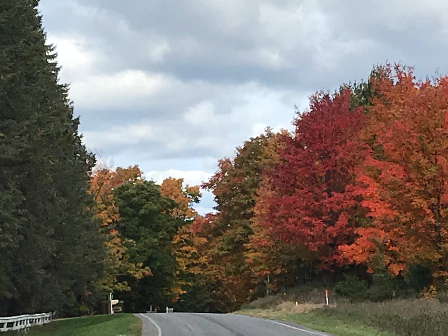 Rare Spot 8/17-24@Private Lake Home