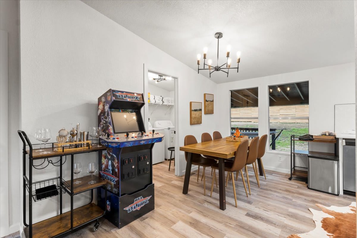 14 Cabins on 5 Acres in Canyon Lake