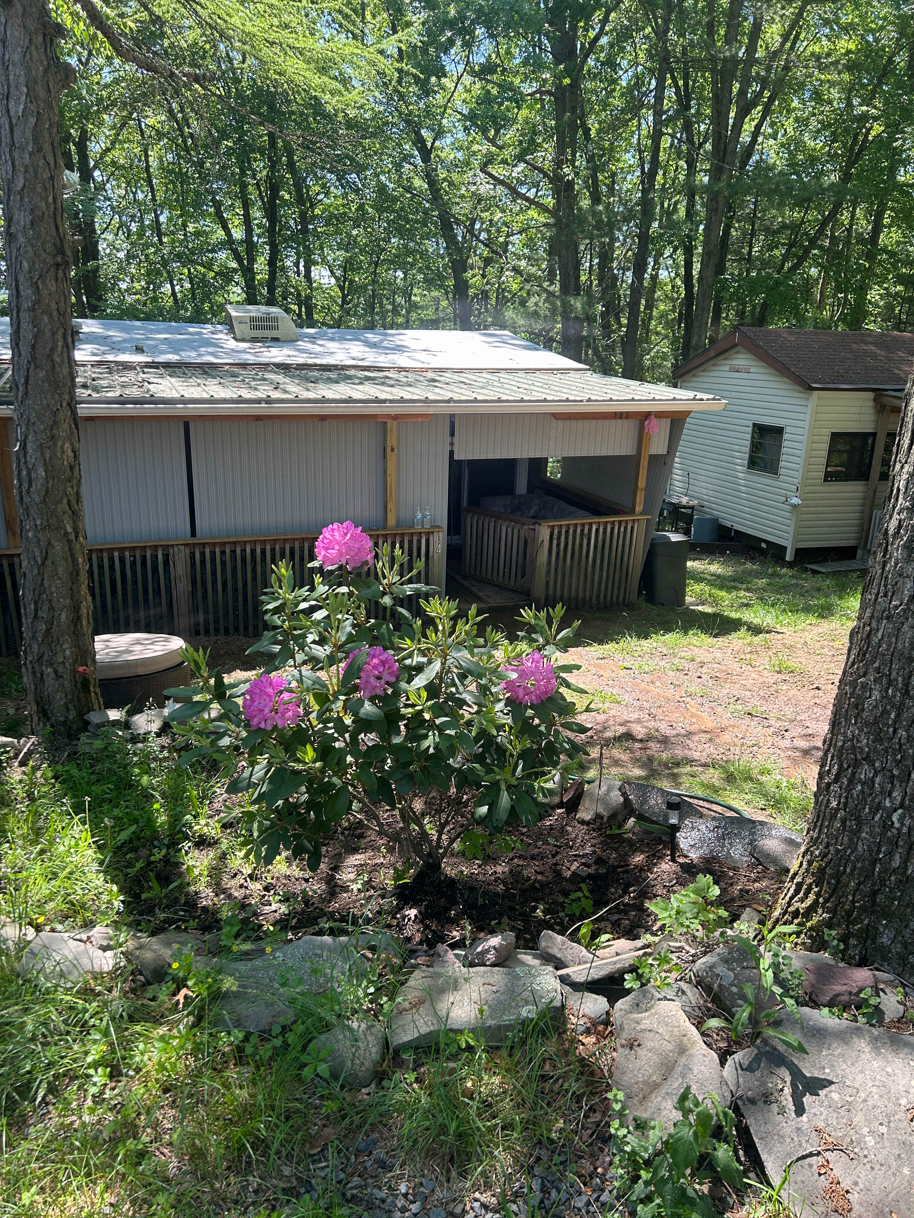 64 Yogi Blv Hawley 18428 . Manufactured home