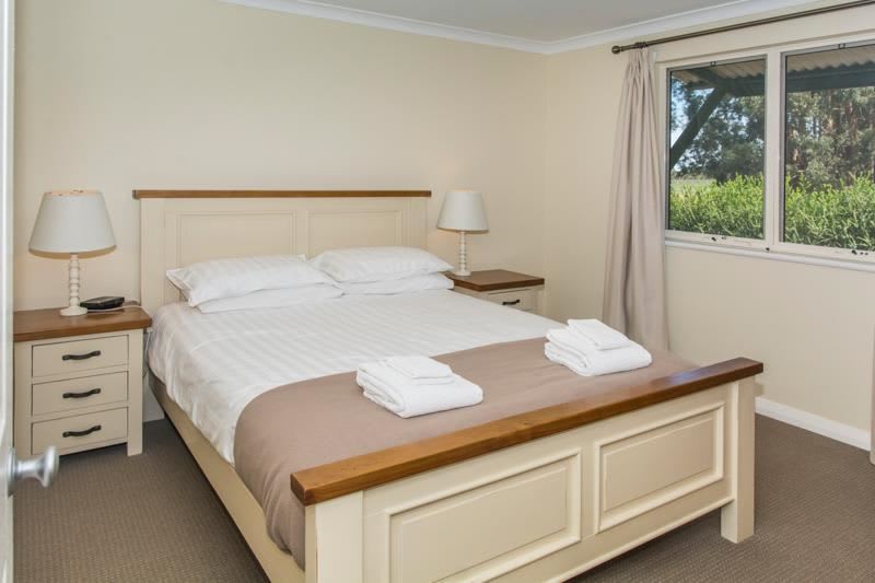Manyat Peak Cottages