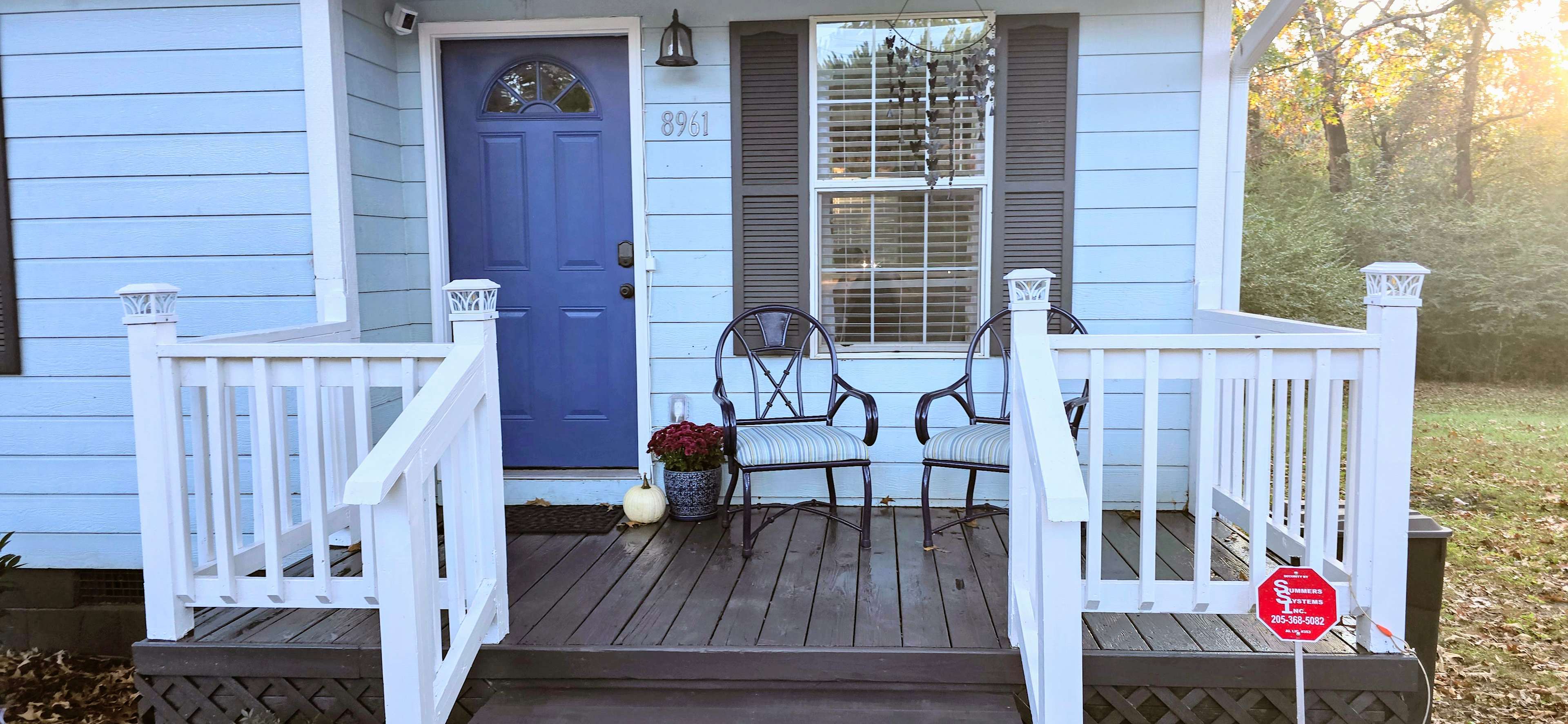 Little Blue House @ Smith Lake