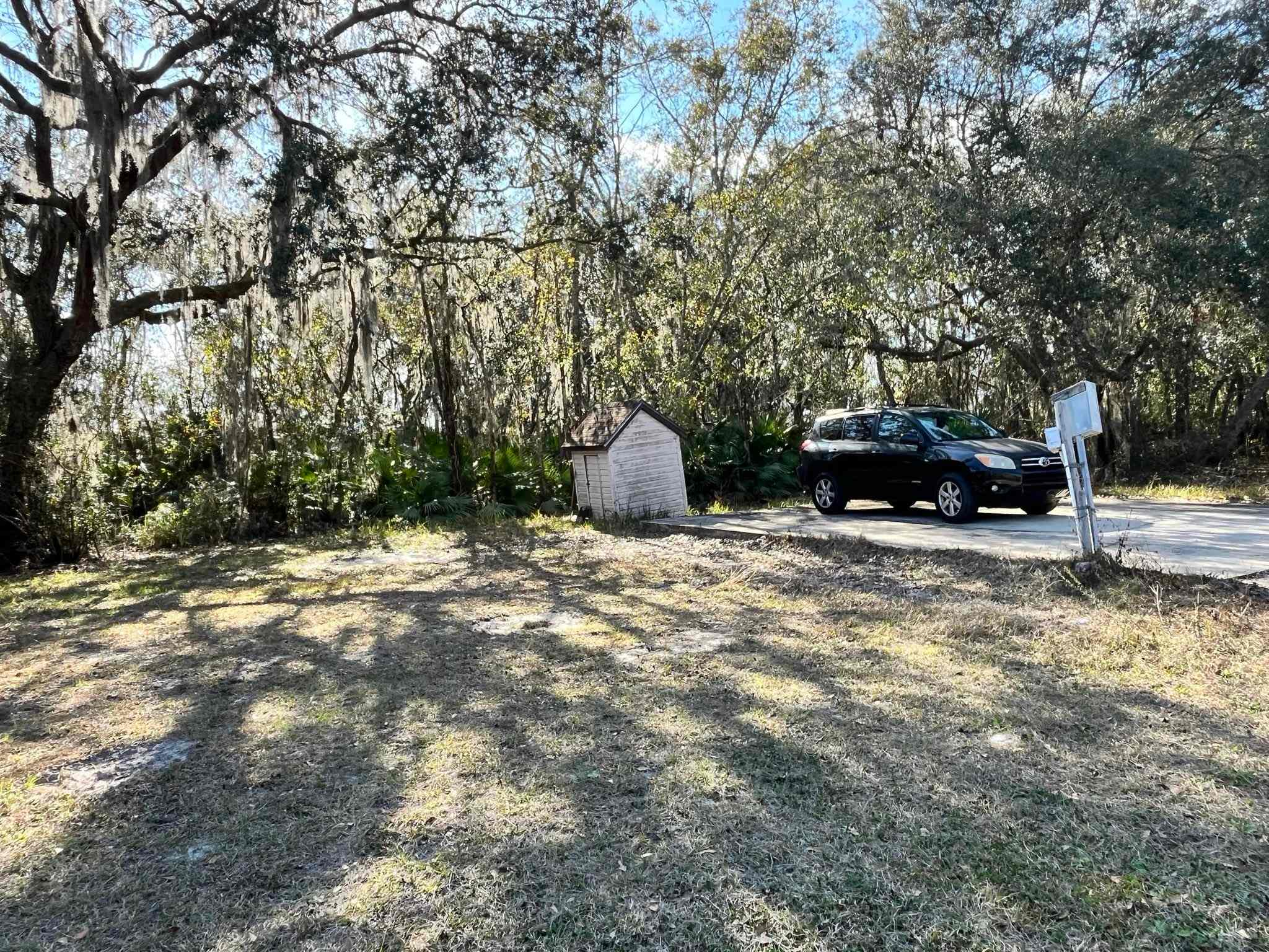 Whispering Oaks Lakeside Sanctuary