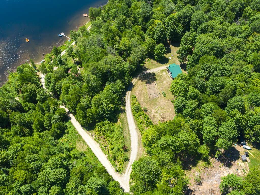 Quiet Green Mountain Lake Camp