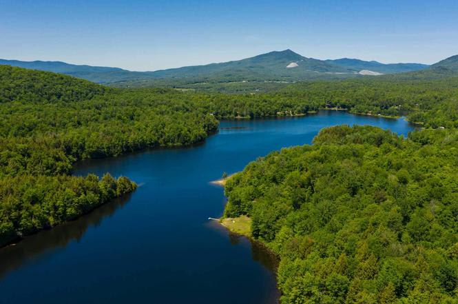 Quiet Green Mountain Lake Camp